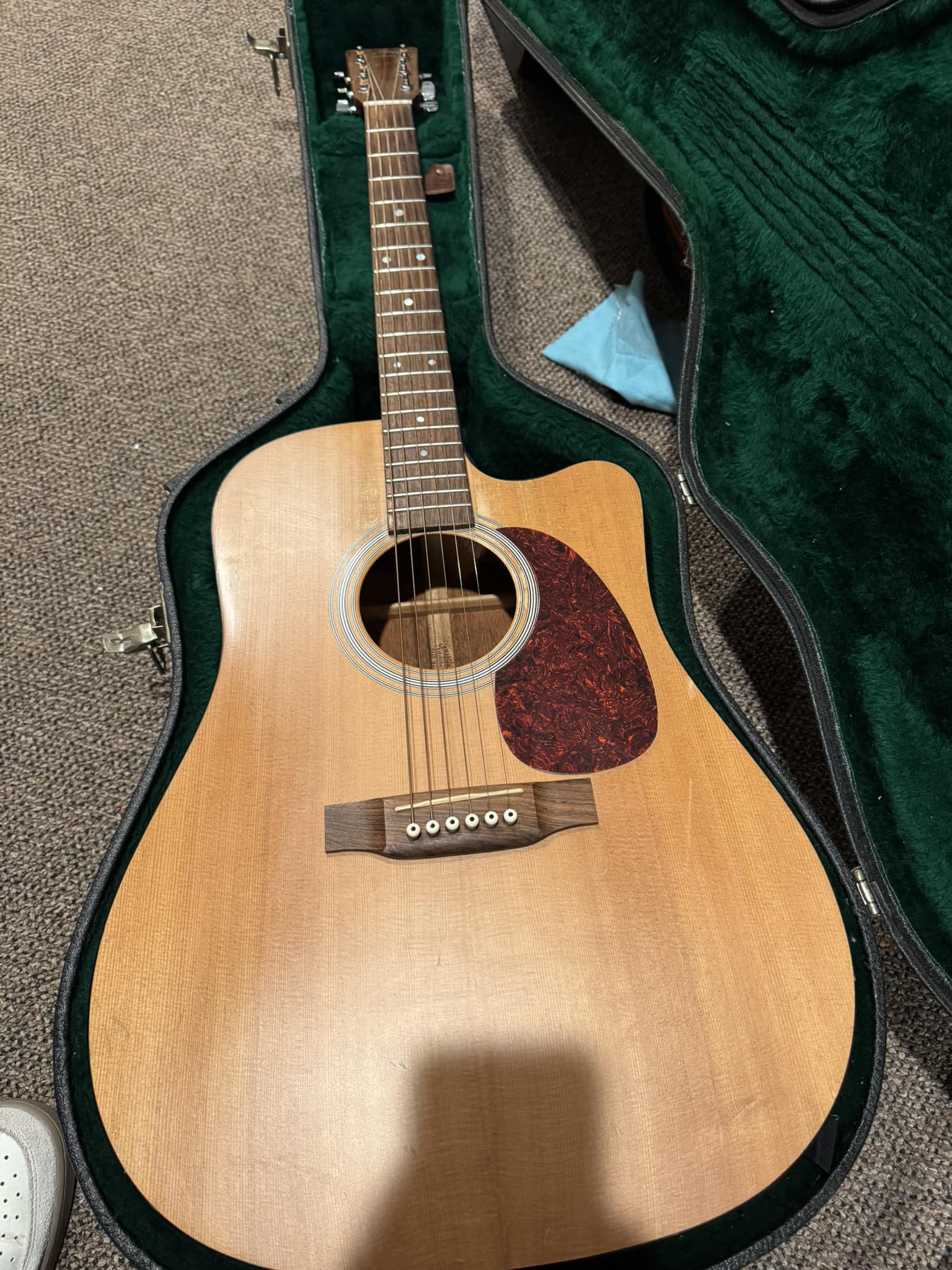 Recording King RD-27 impresses despite high-end alternatives