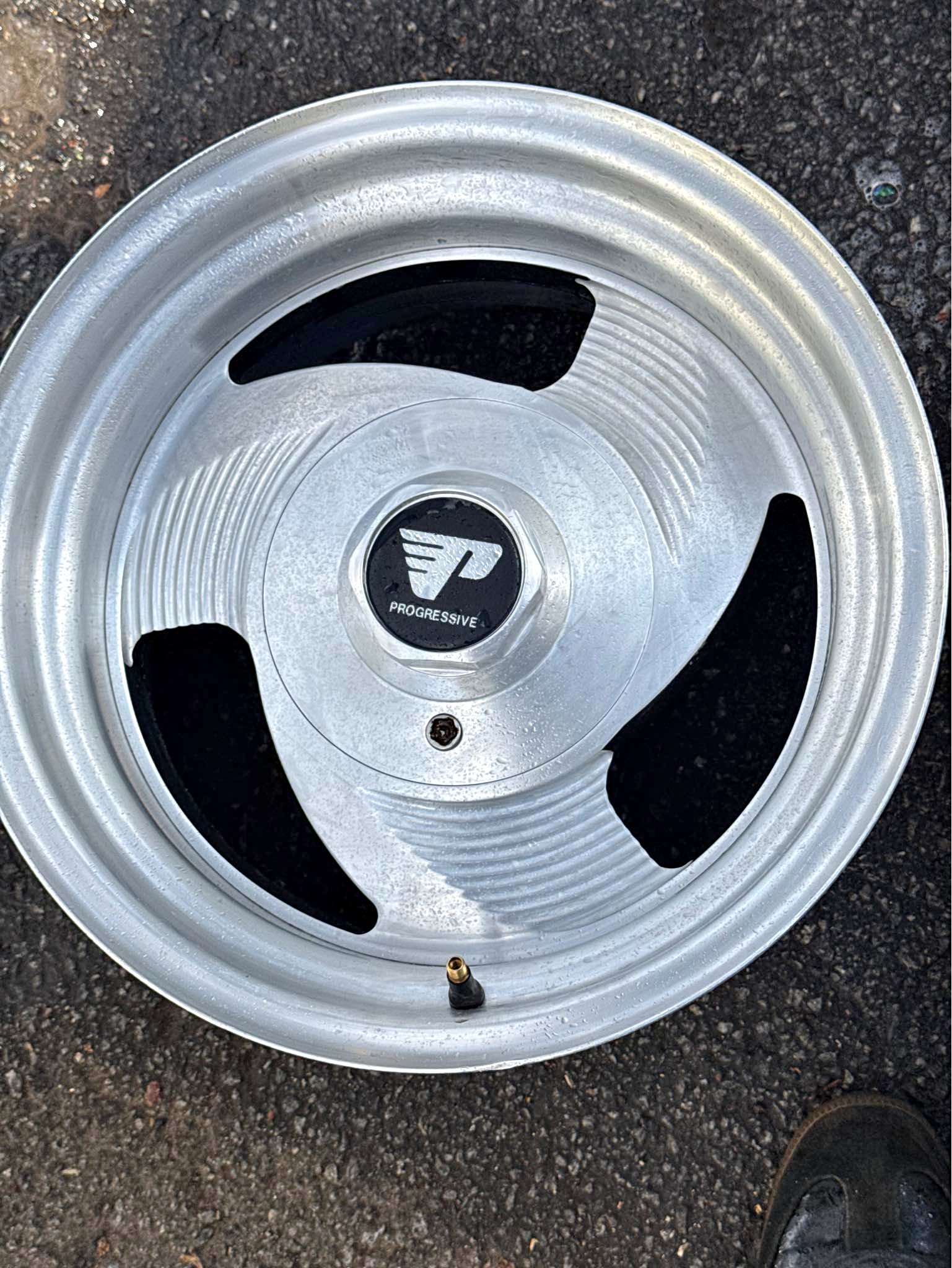 15 inch progressive rims - Car Wheels, Tires & Parts - Hapeville ...