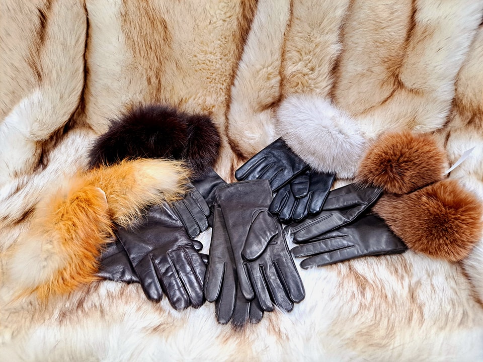 Roth Coats & Accessories Furs, Leathers, Cashmeres | Toledo OH