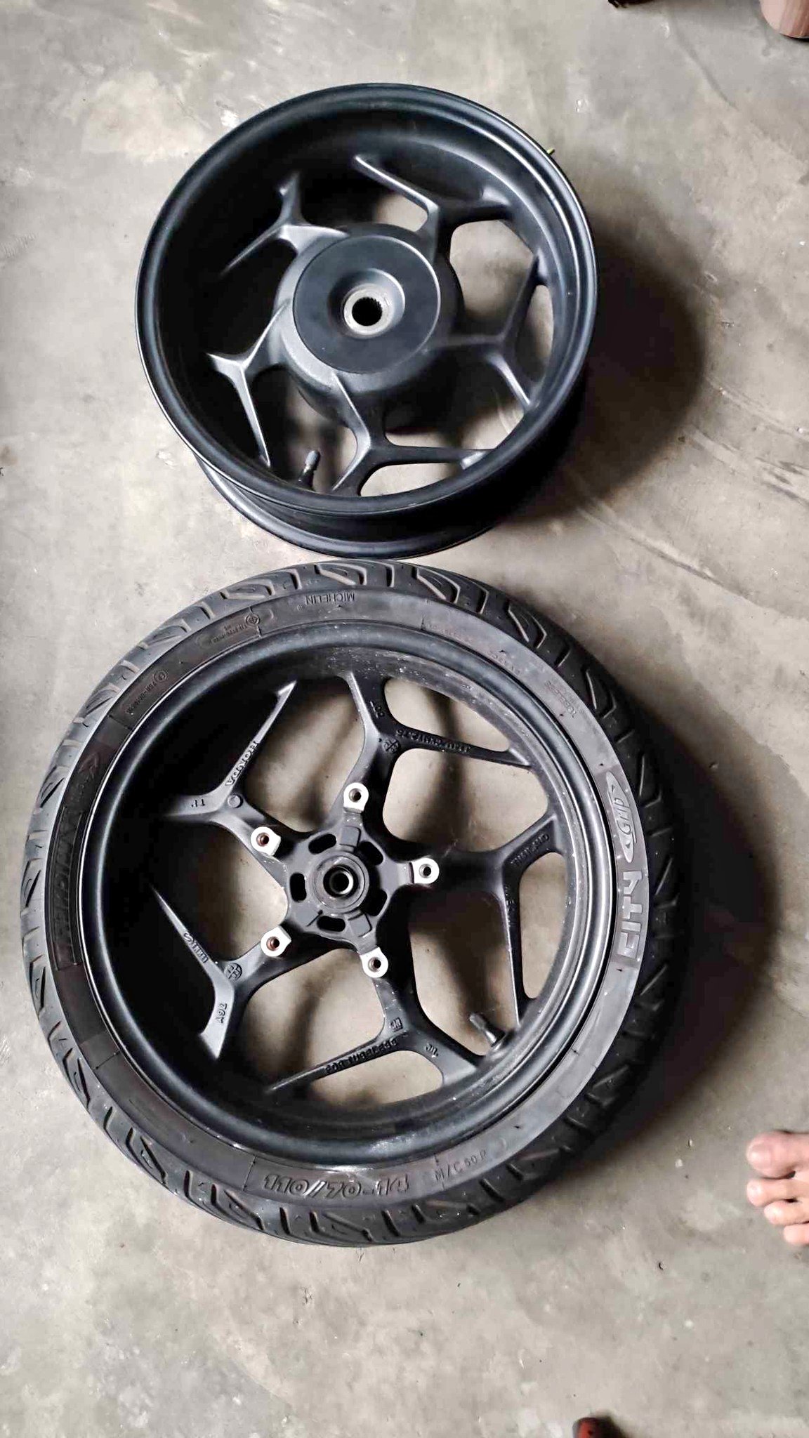 ล้อแม๊กเดิม PCX - Car Wheels, Tires & Parts - Ban Chiang Rak Noi, Phra ...