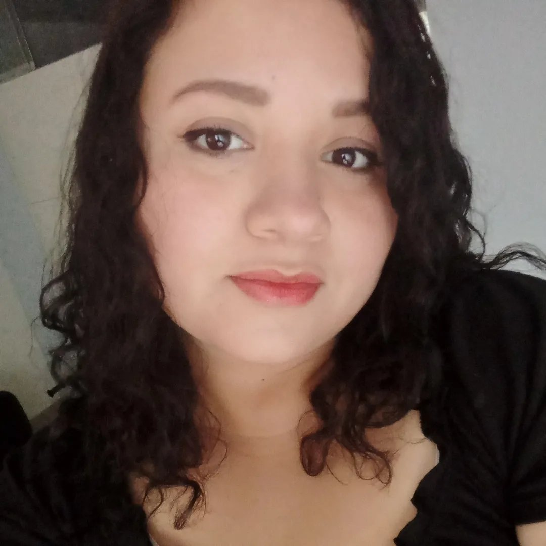 Caroline Rojas - Caroline Rojas added a new photo.