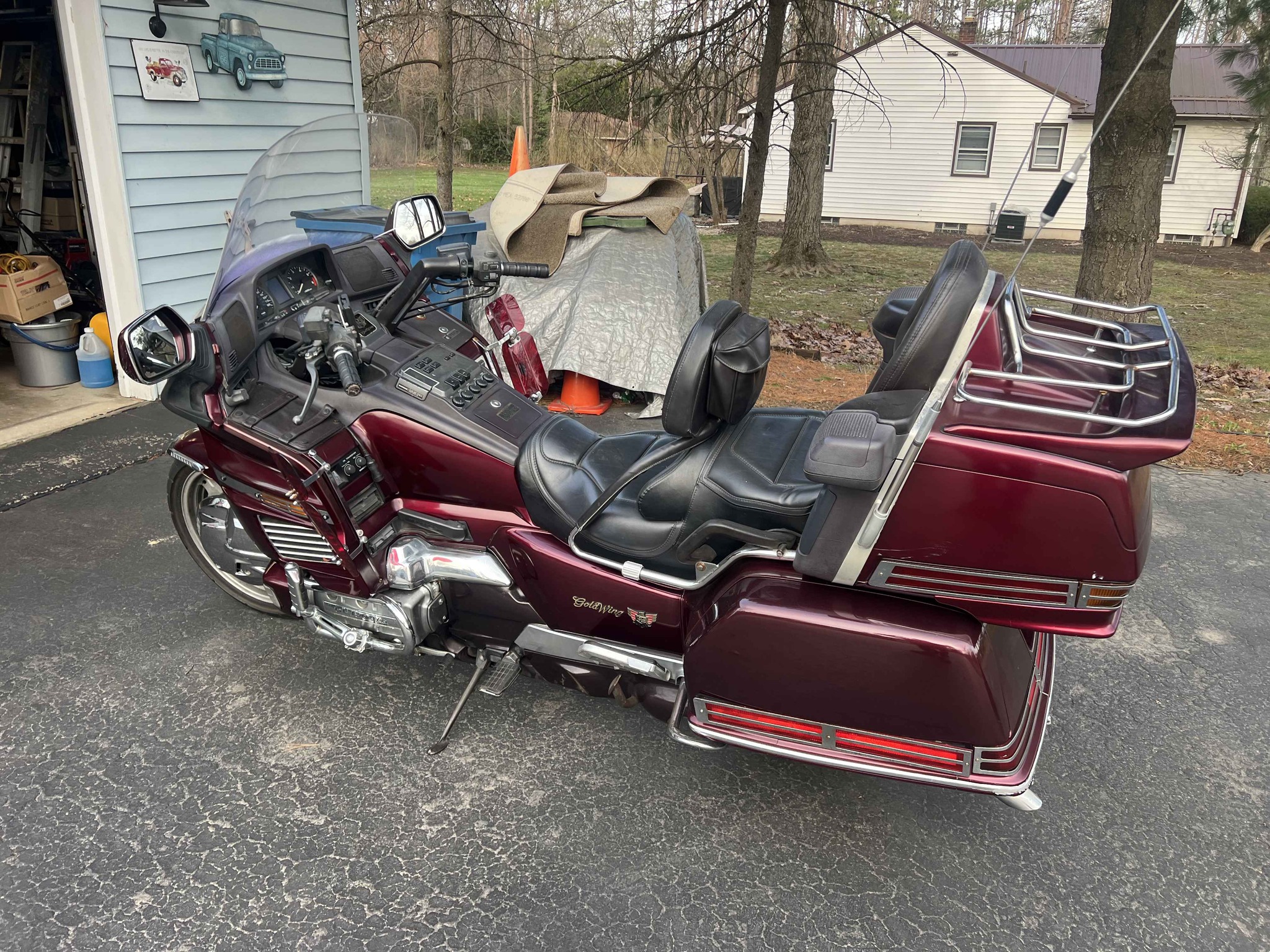89 honda gold wing - Motorcycles & Scooters - Youngstown, Ohio
