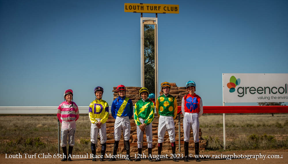 Louth Races - HERE'S TO THE INCREDIBLE JOCKEYS WHO COME TO... | Facebook