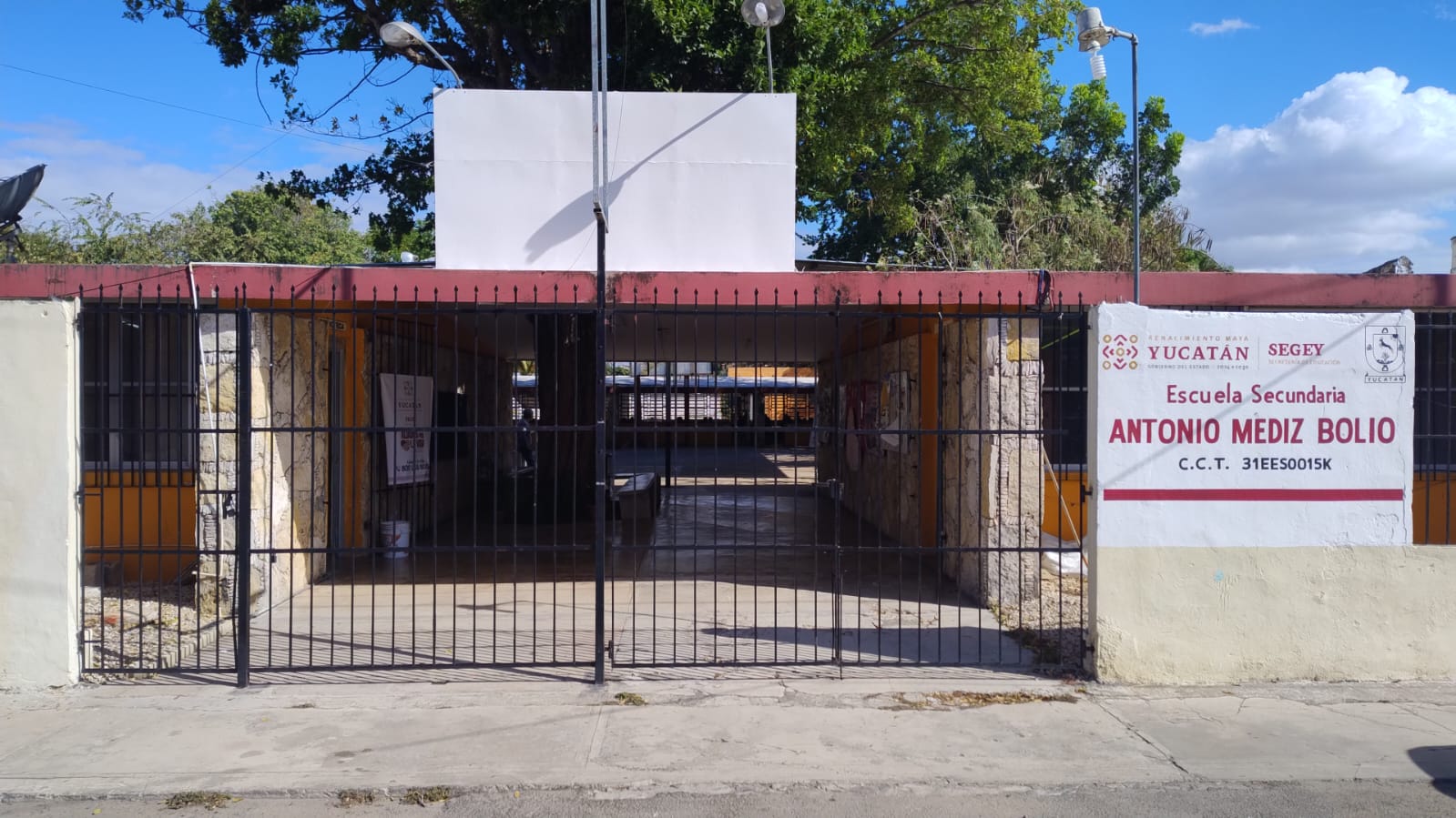 Escuela Secundaria Antonio Mediz Bolio Turno Matutino | Mérida Centro