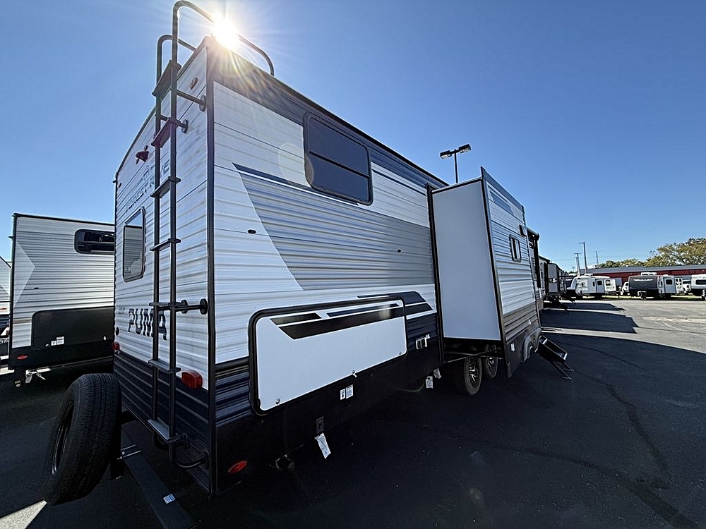 United Motorsports & RV added a... - United Motorsports & RV