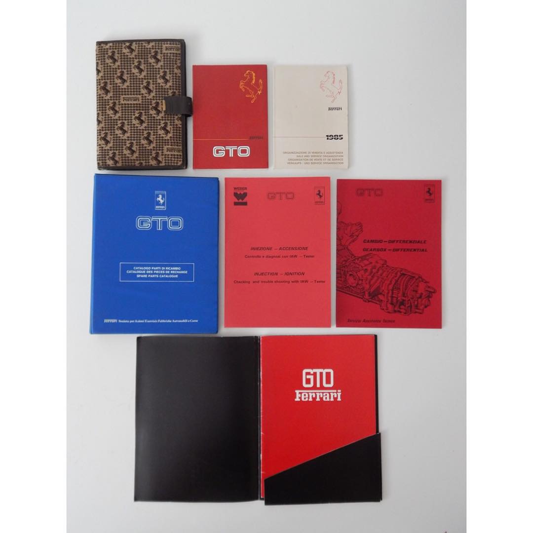 Classic - Original and complete Ferrari 288 GTO Pouch & Manual set in ...