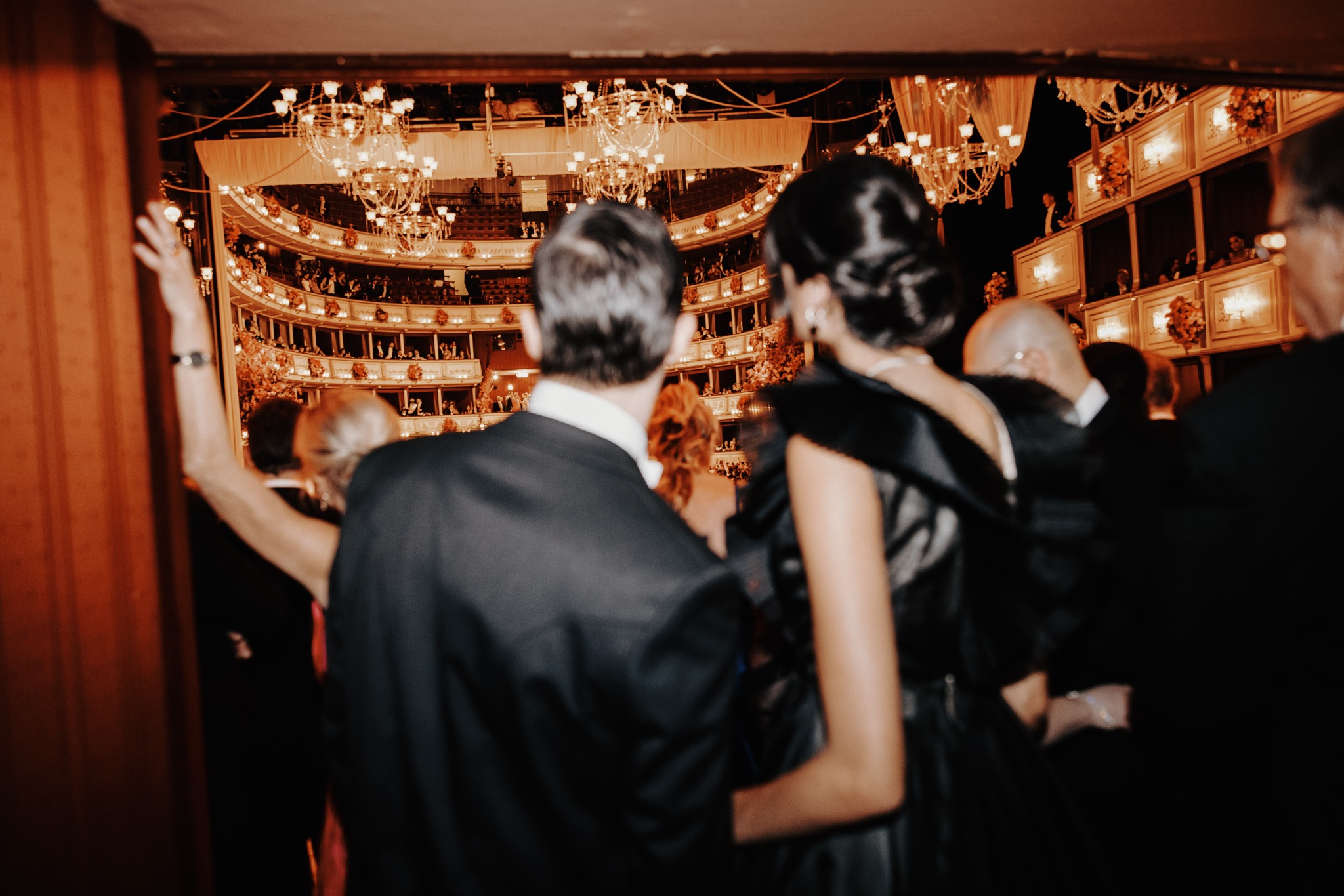 Each winter, Vienna transforms into a living ballroom. Silk gowns glide across marble floors, orchestras tune their first notes, and the city remembers its most glamorous tradition. photo credits: Vienna Tourist Board