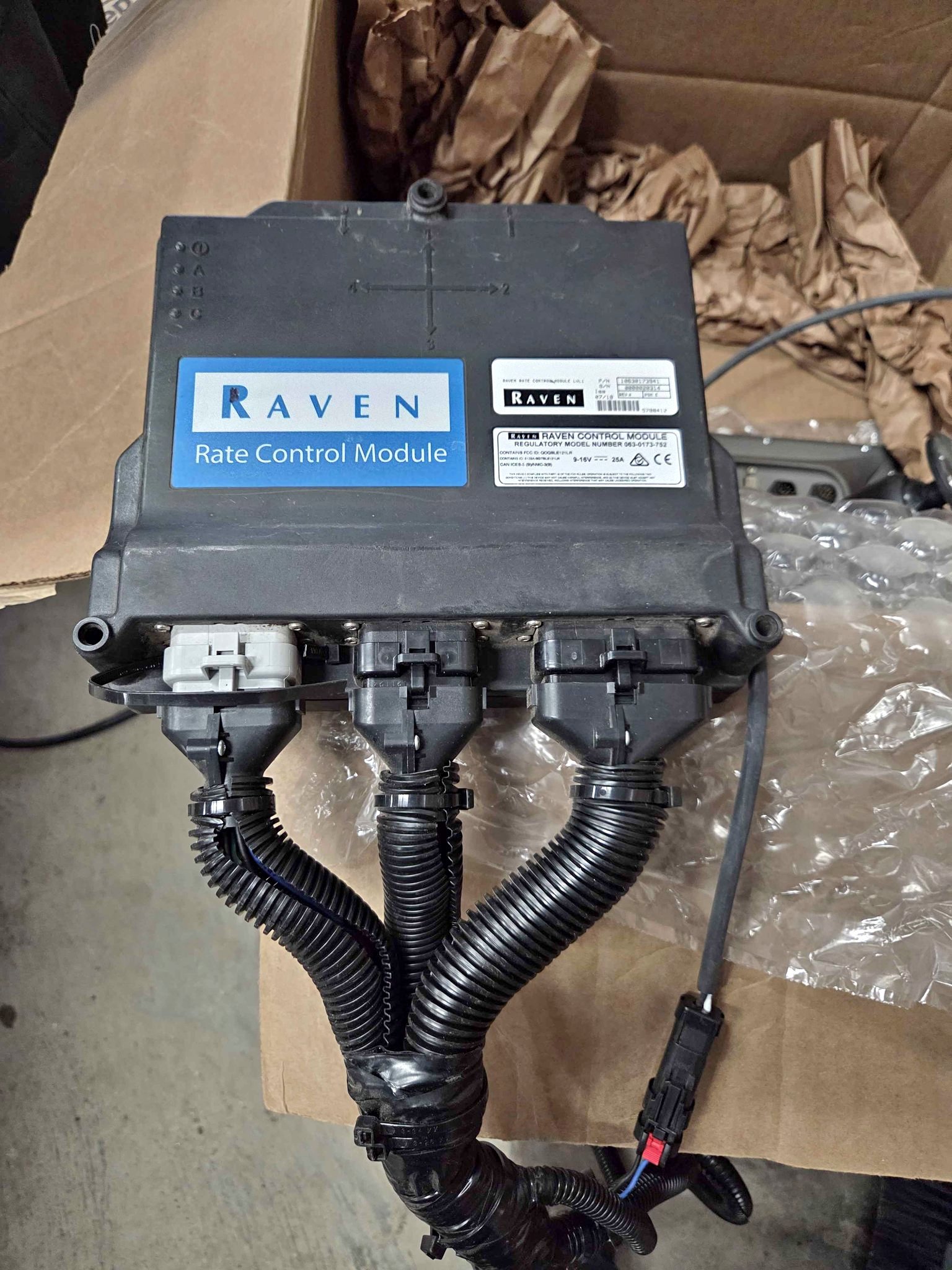 Raven Rate Control Module (RCM) - Measuring Tools & Sensors - Raymond ...