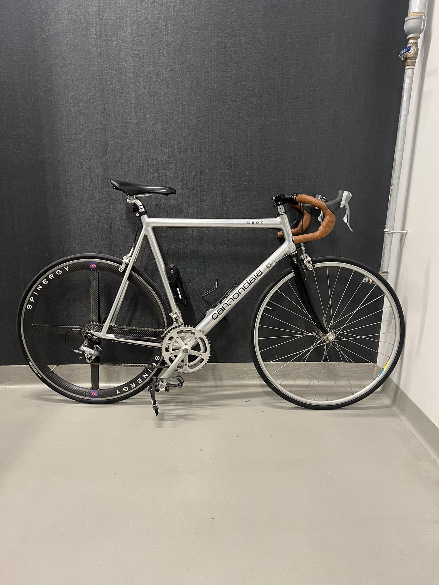 Early 2000s Cannondale R800 Road Bike Discussion
