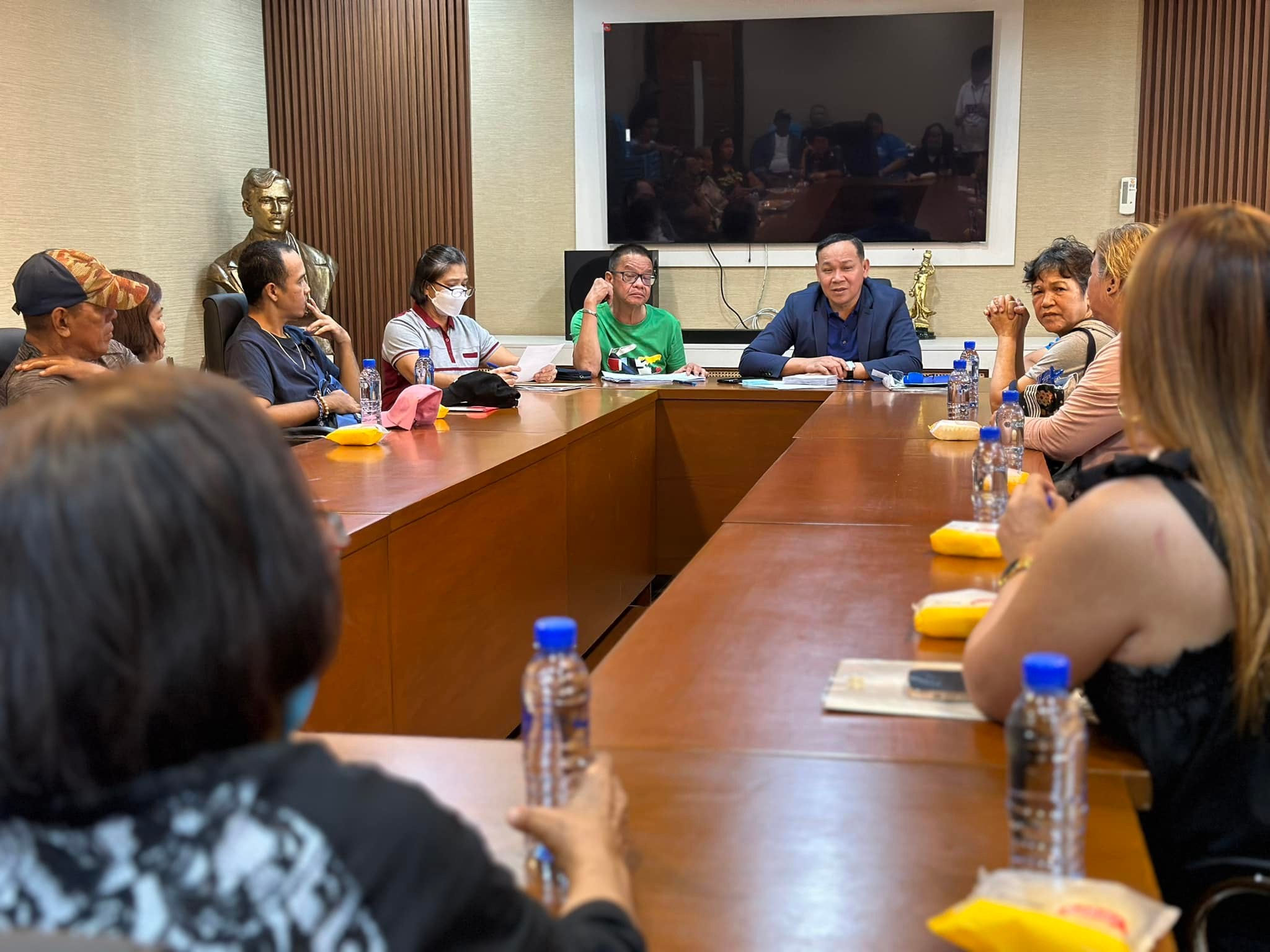 MAYOR’S REPORT Isang... - Mayor Roseller 