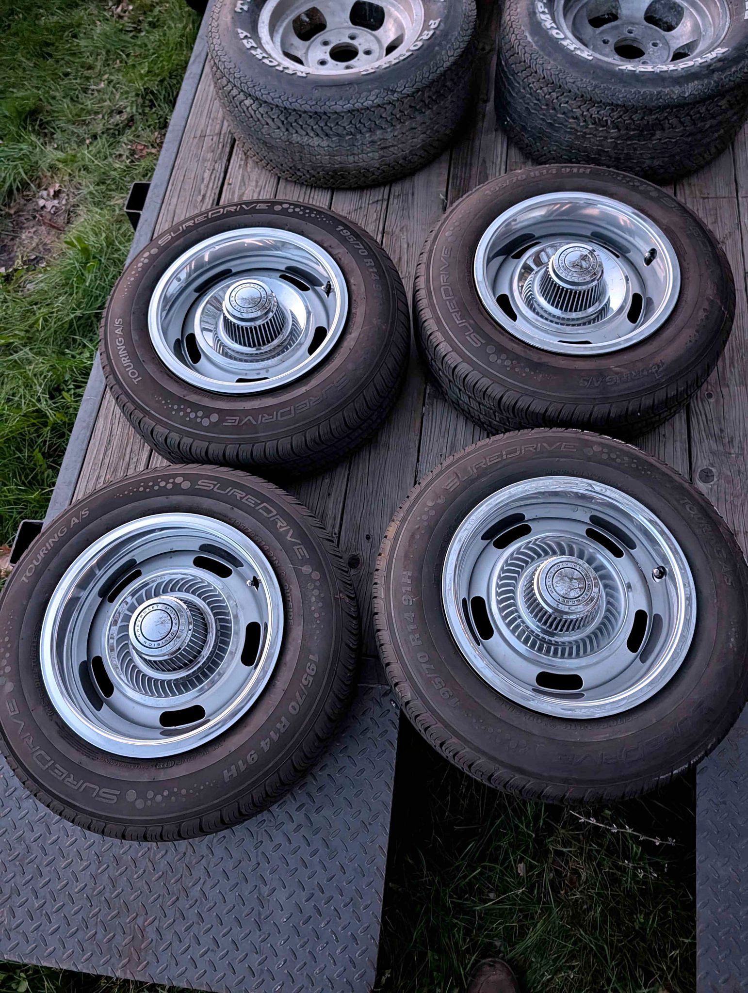 14-In Chevy rally wheels - Car Wheels, Tires & Parts - La Grande ...