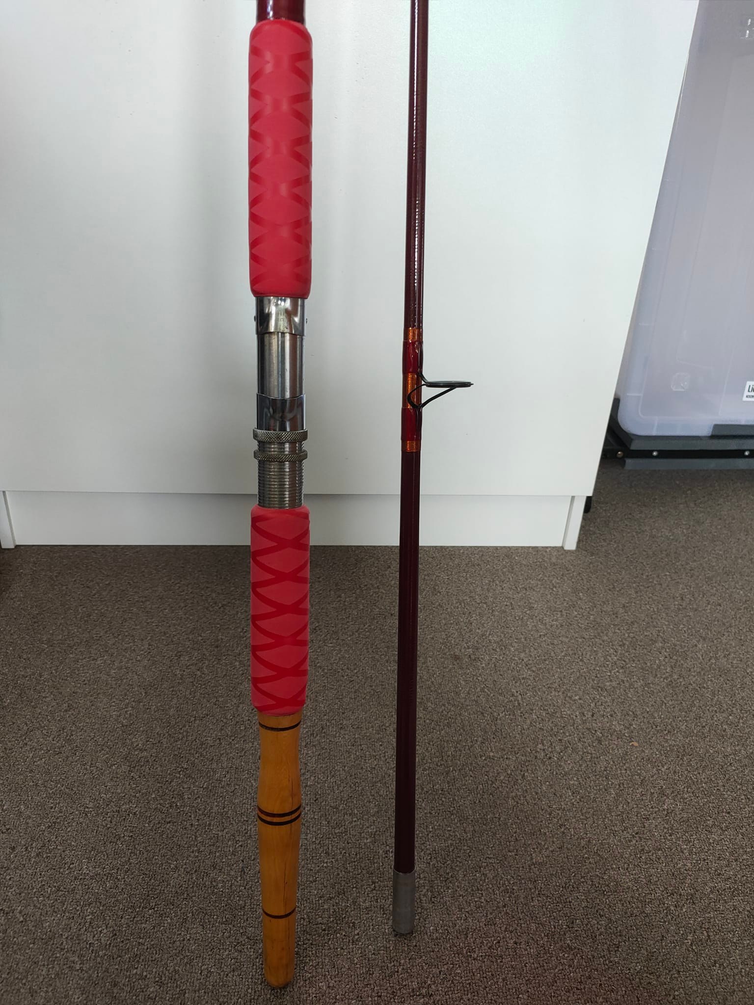 tsunami airwave elite cracked reel seat Shield II + Seatech Combo Extra Long thick walled ferrules on the 70/ 30 split 2 piece models ensure one piece rod performance and strength while allowing for the portability of 2 piece 50/ 50 style surf rods. Restoration of a Vintage Surfcasting