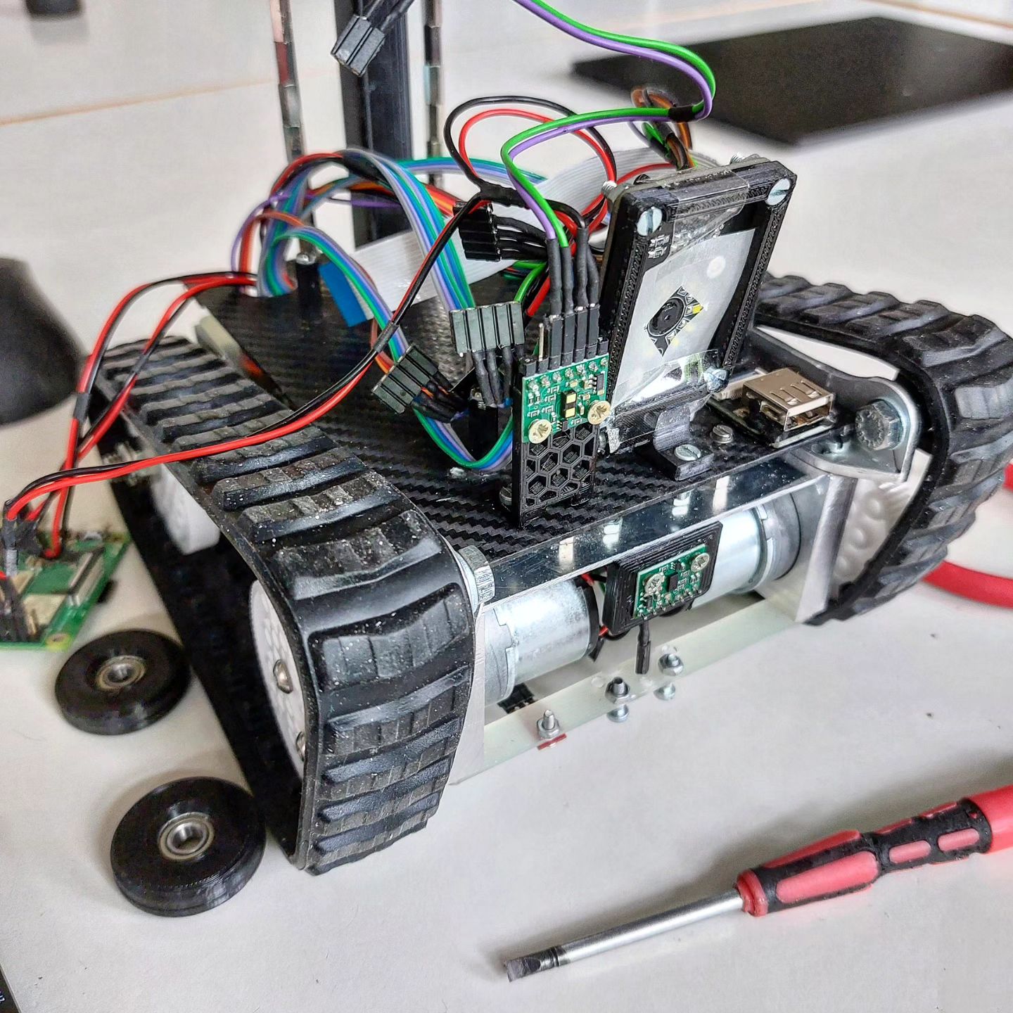 HexaBots
