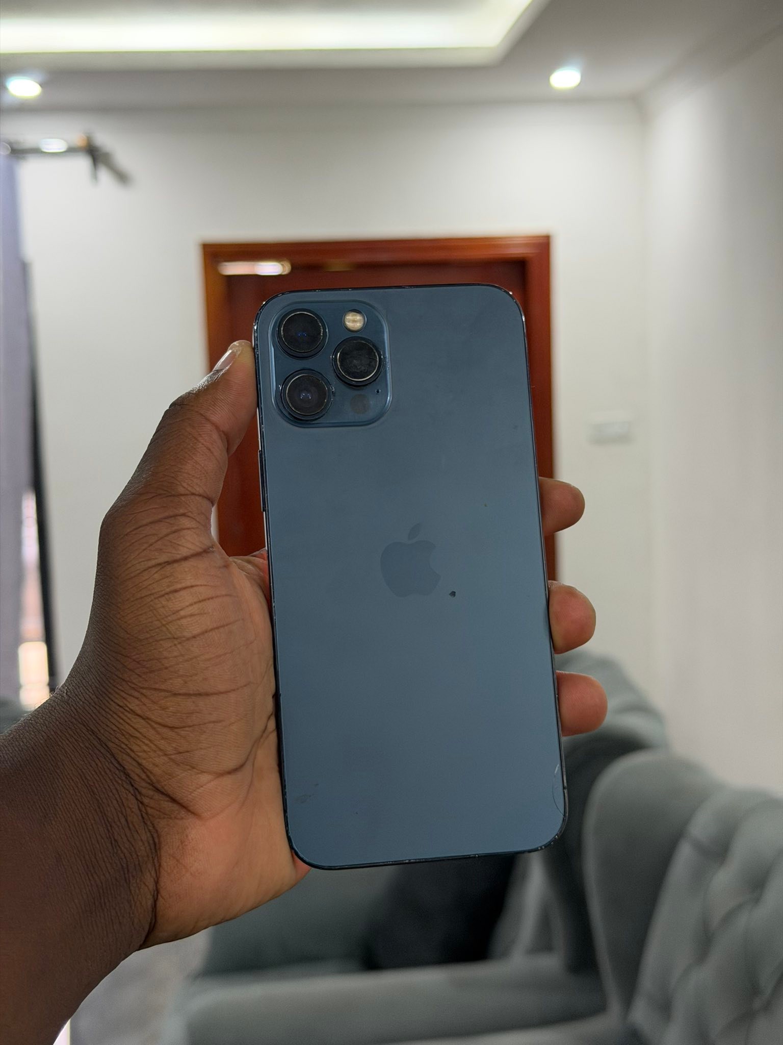 Another Sweet Offer😭❤️👌🇿🇲 -iPhone 12 Pro Max 256GB No Face