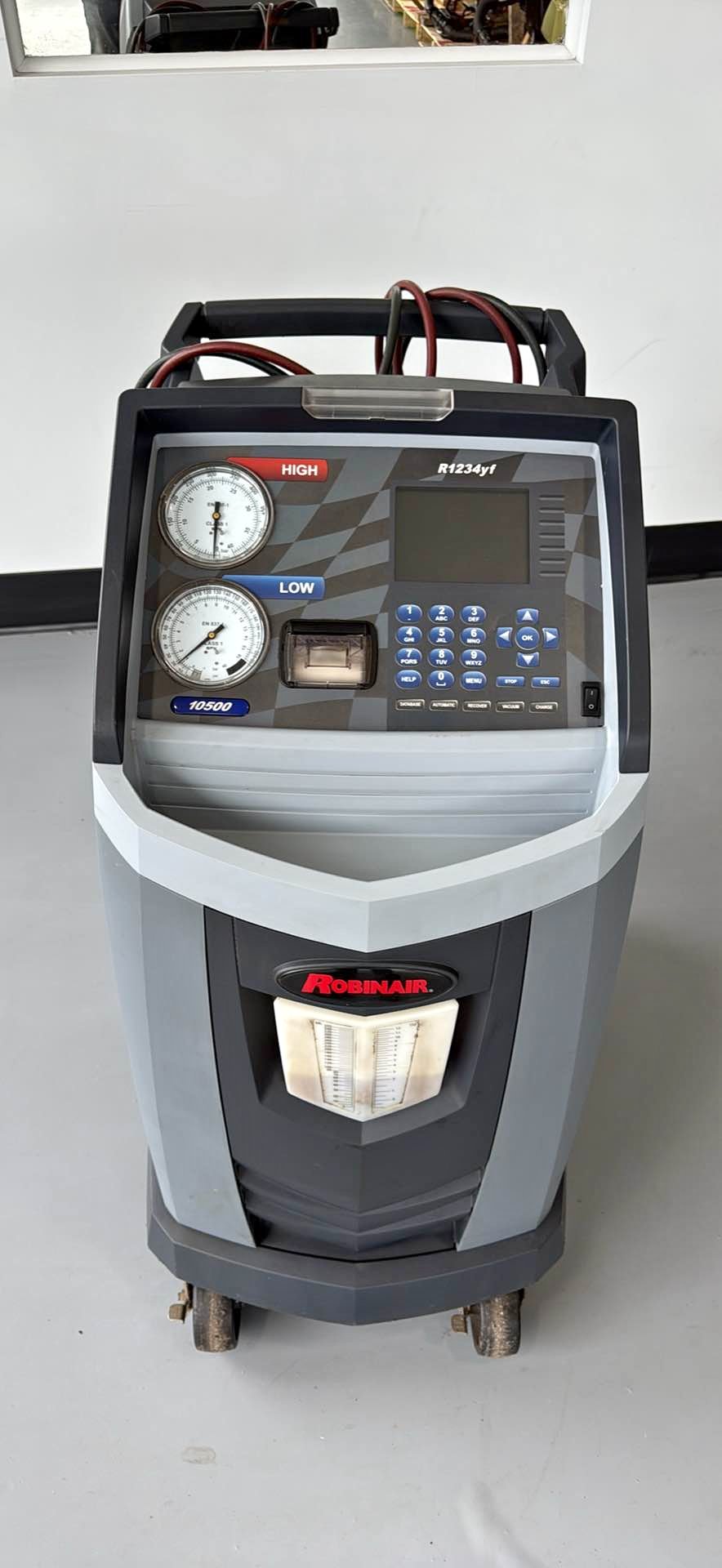 ROBINAIR Model 10500 R1234yf AC Machine - Car Interior Parts - Warren ...