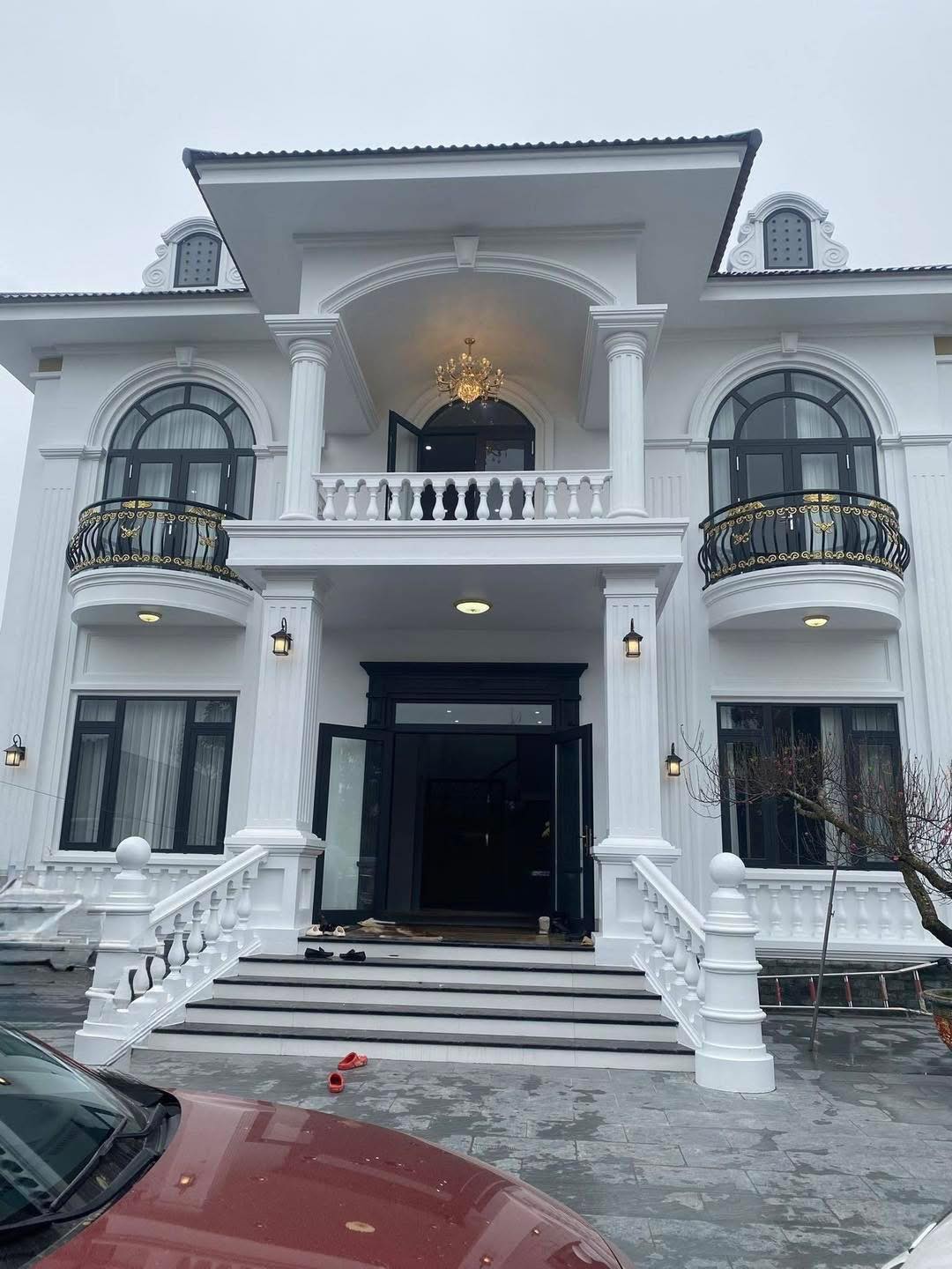 Công Ty TNHH Compal Việt Nam