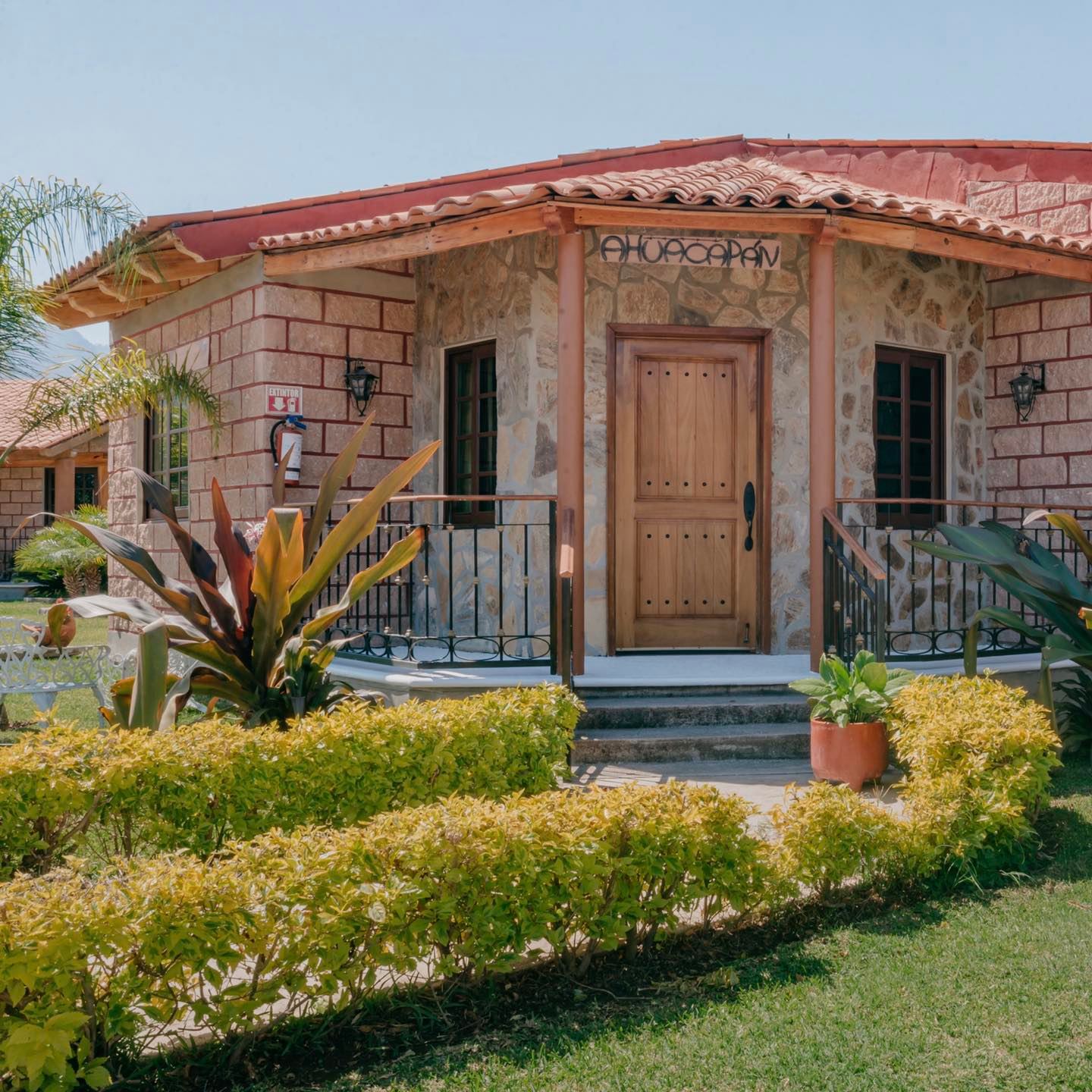 Cabañas Los Ranchitos - Pasa momentos agradables con amigos o en ...