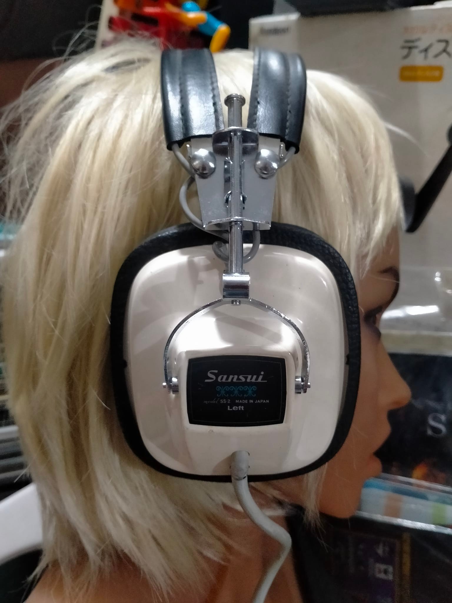 Sansui SS-50 and SS-20 Headphones