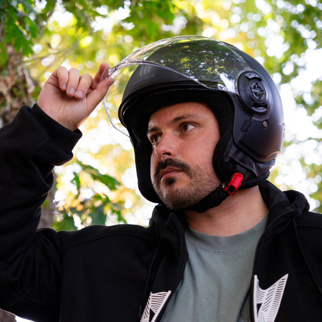 White Motorcycle Helmet Motorcycle Helmets | Triumph Direct – Tagged