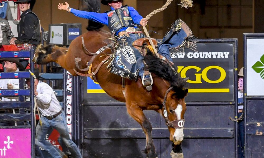 ProRodeo - 🤠🔥 STETSON WRIGHT IS ON A ROLL IN DENVER! 🔥🤠 Rodeo phenom ...