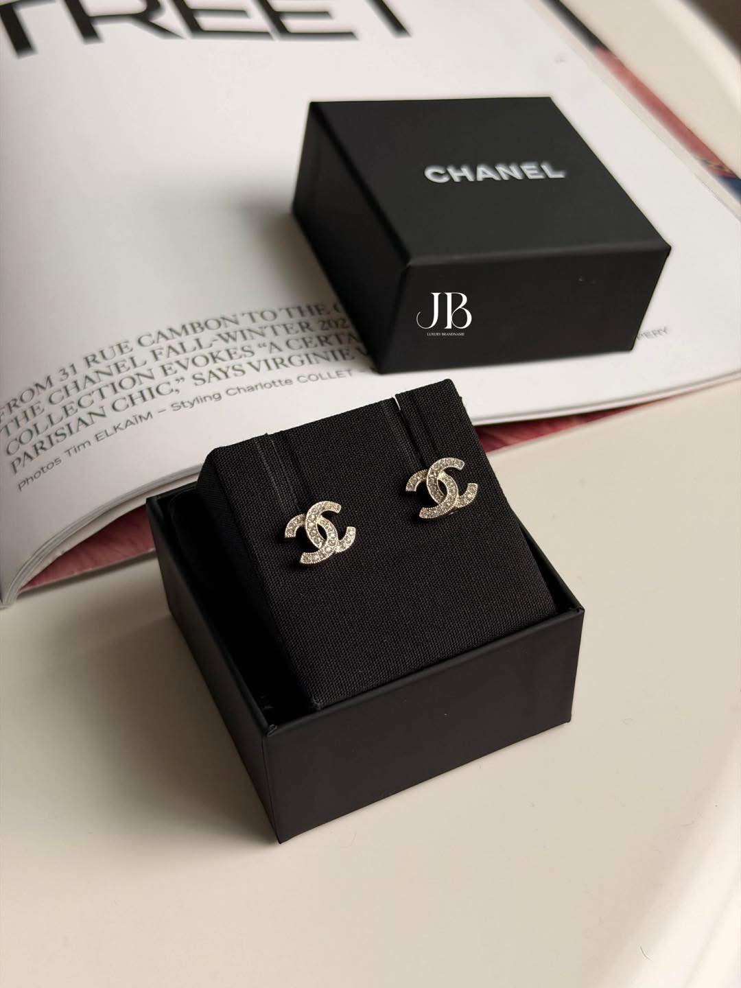 JB luxury brandname added a new photo. - JB luxury brandname