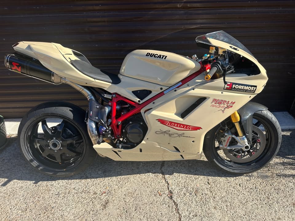 High performance bike with low miles