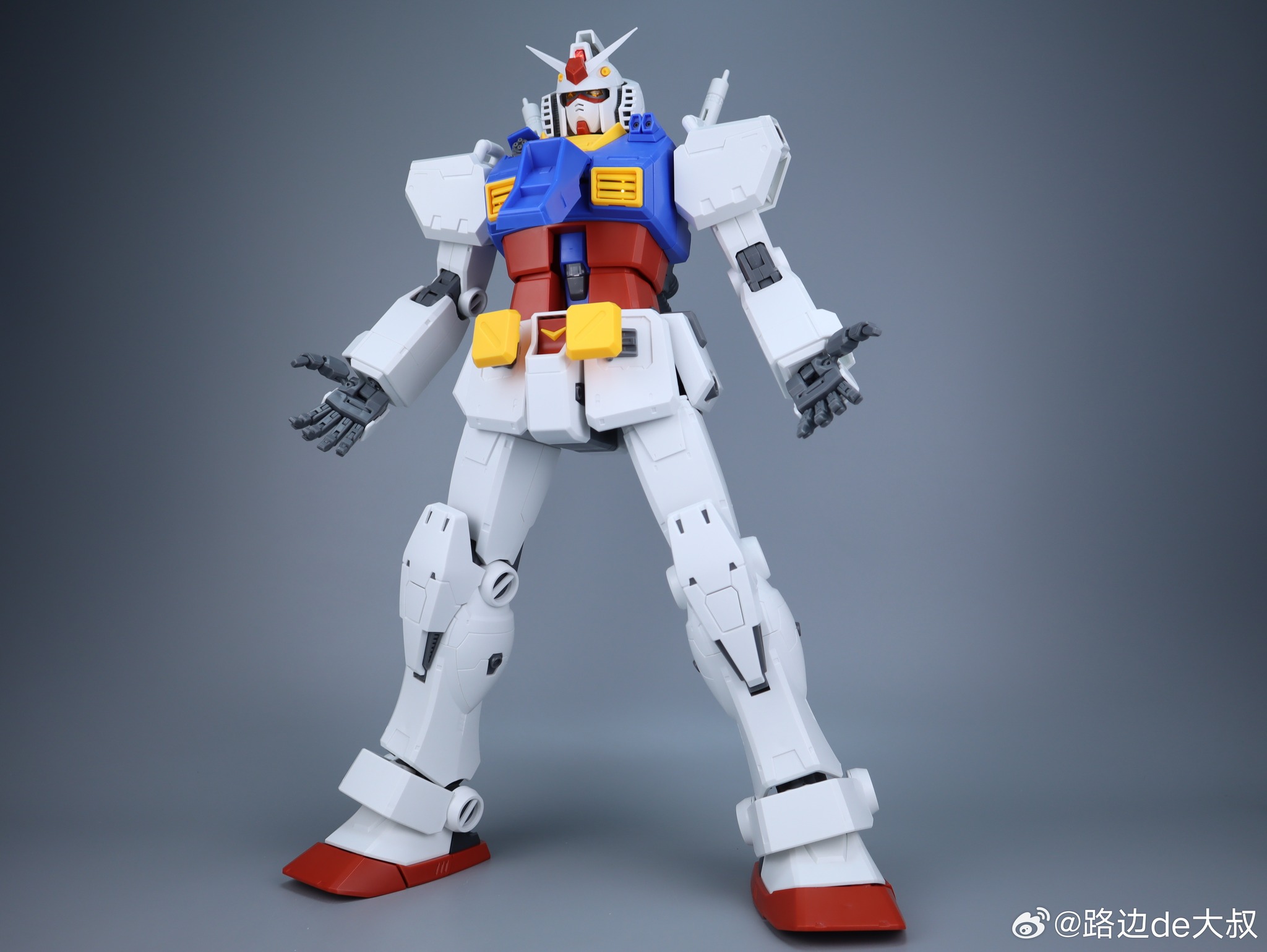 1/35 RX-78-2 Compare with PG MG HG All to be confirm :)