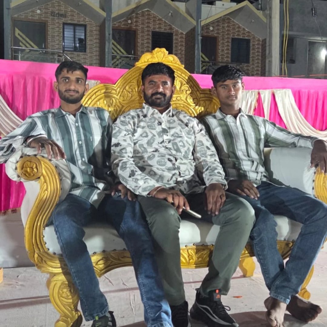 Kalon igli black 🖤🤣 #newpost #vairalvideo #savnavu | Nikhil Rabari ...