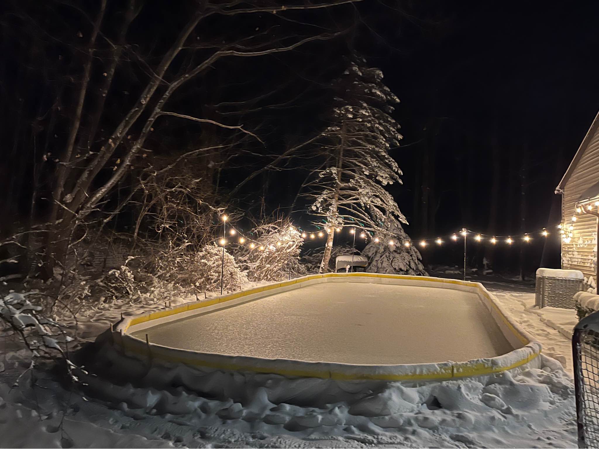 Outdoor Backyard Ice Rink (NiceRink) – 20’ x 42’ – Expandable - Outdoor ...