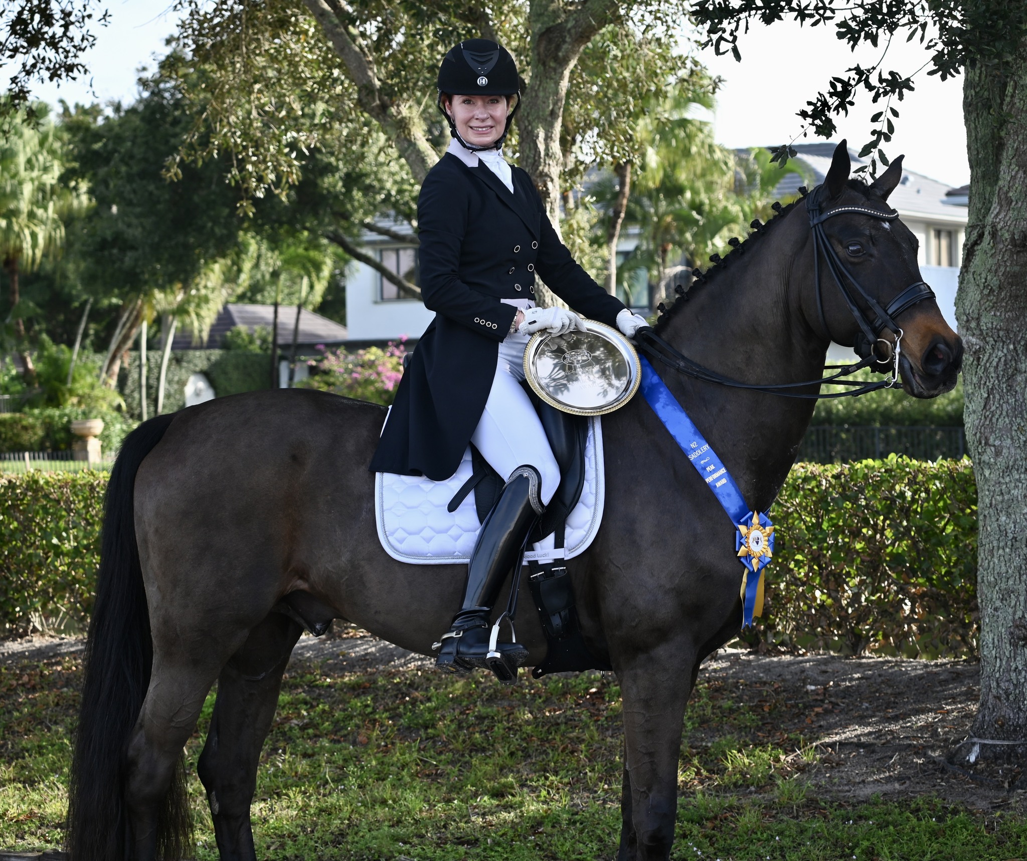 N2 - Congratulations to Taryn Harnett winner of the N2 Saddlery Peak ...