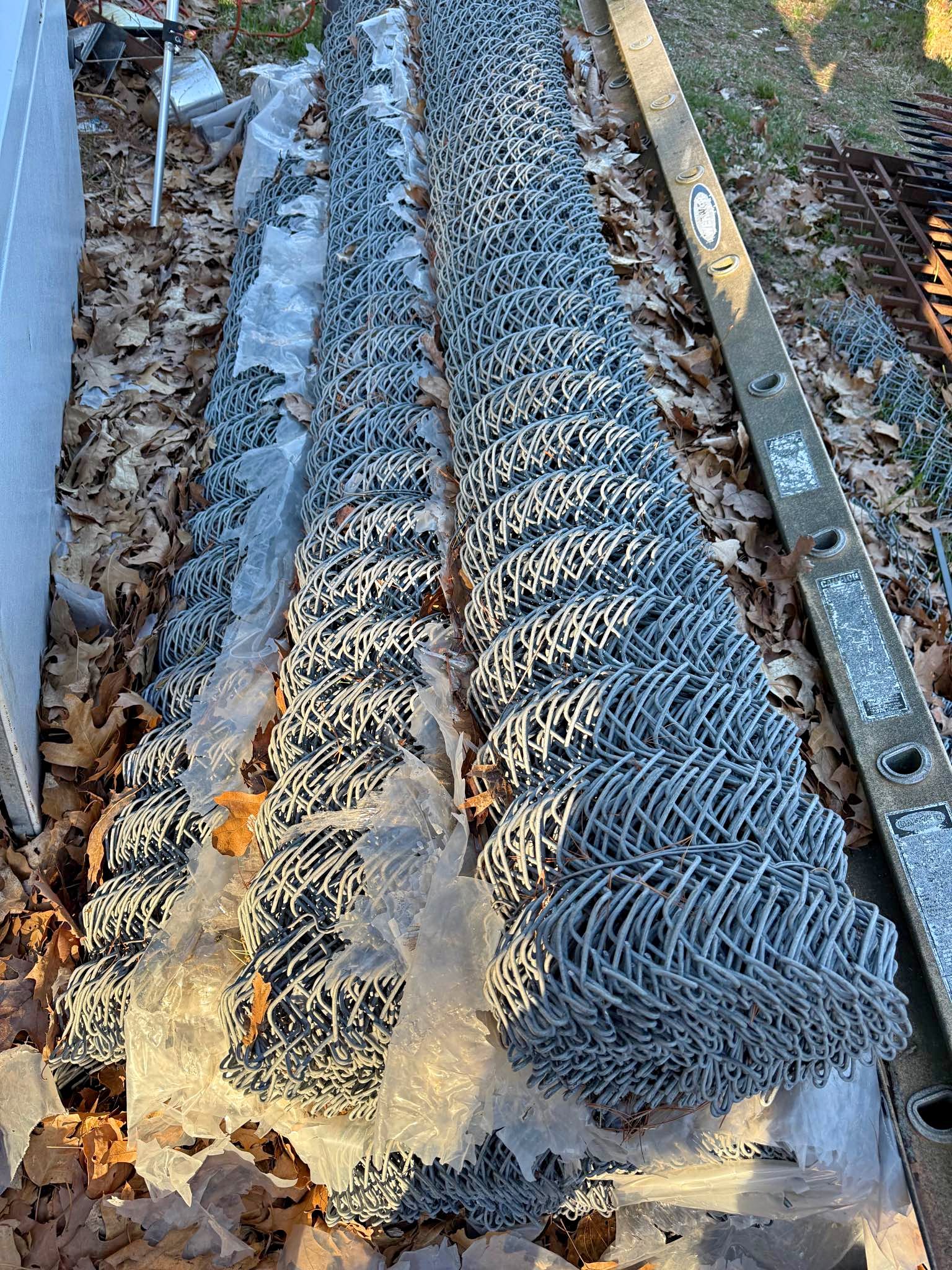 8’ tall 3/8” Black Mini Mesh Chain Link. 35 approx. goes for $20/‘ new ...