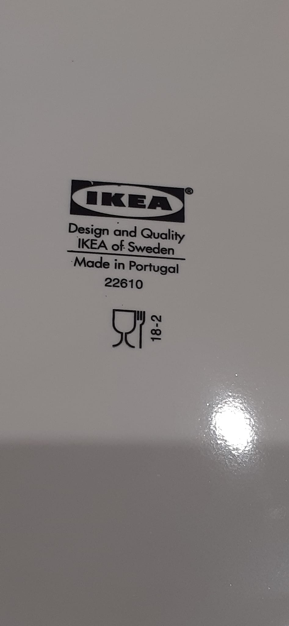 Hi all. On the look out for the following: Ikea side plate, serial number 22610, white. See pics. Due to a clumsy 5 minutes in the kitchen 🤦🏼‍♀️ earlier this week, I've