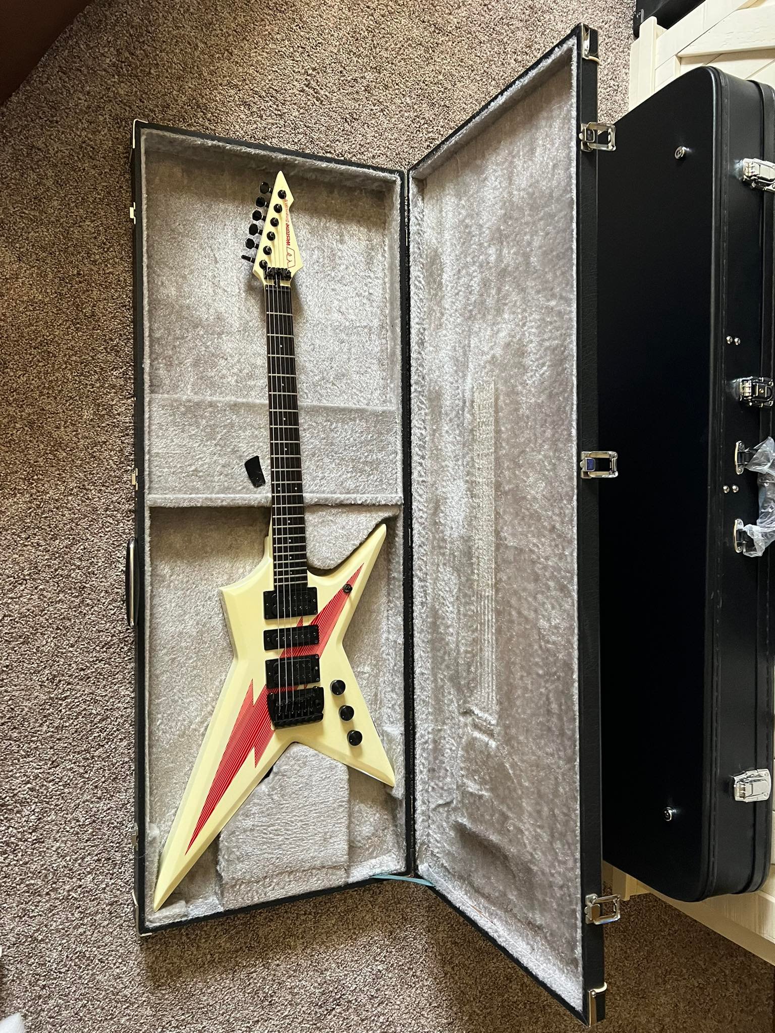 Mint 1985 Matsumoku Westone Dimension 4 guitar