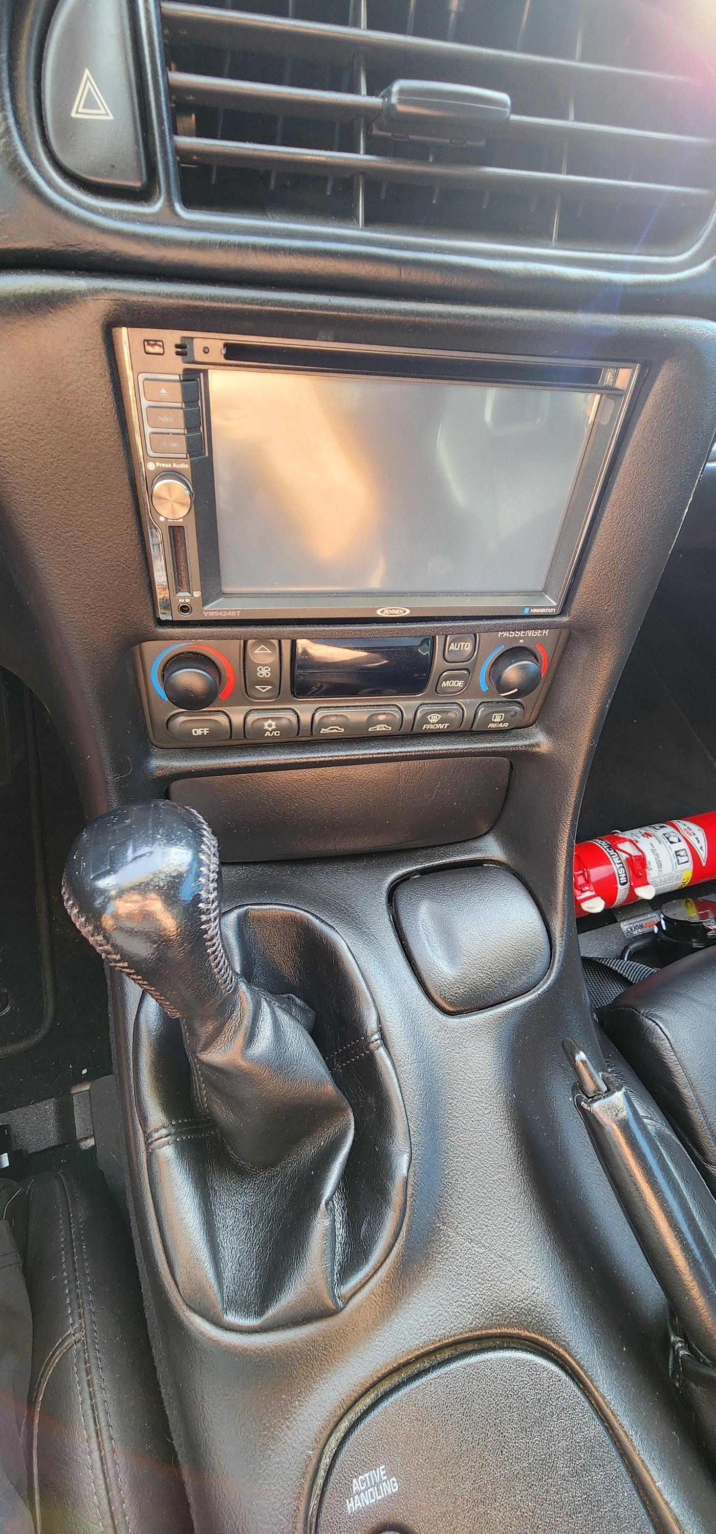 C5 Corvette Shift Knob – Hurst Logo 6-Speed Pattern, 2.25\" Black Knob For 1997-2004 Corvette