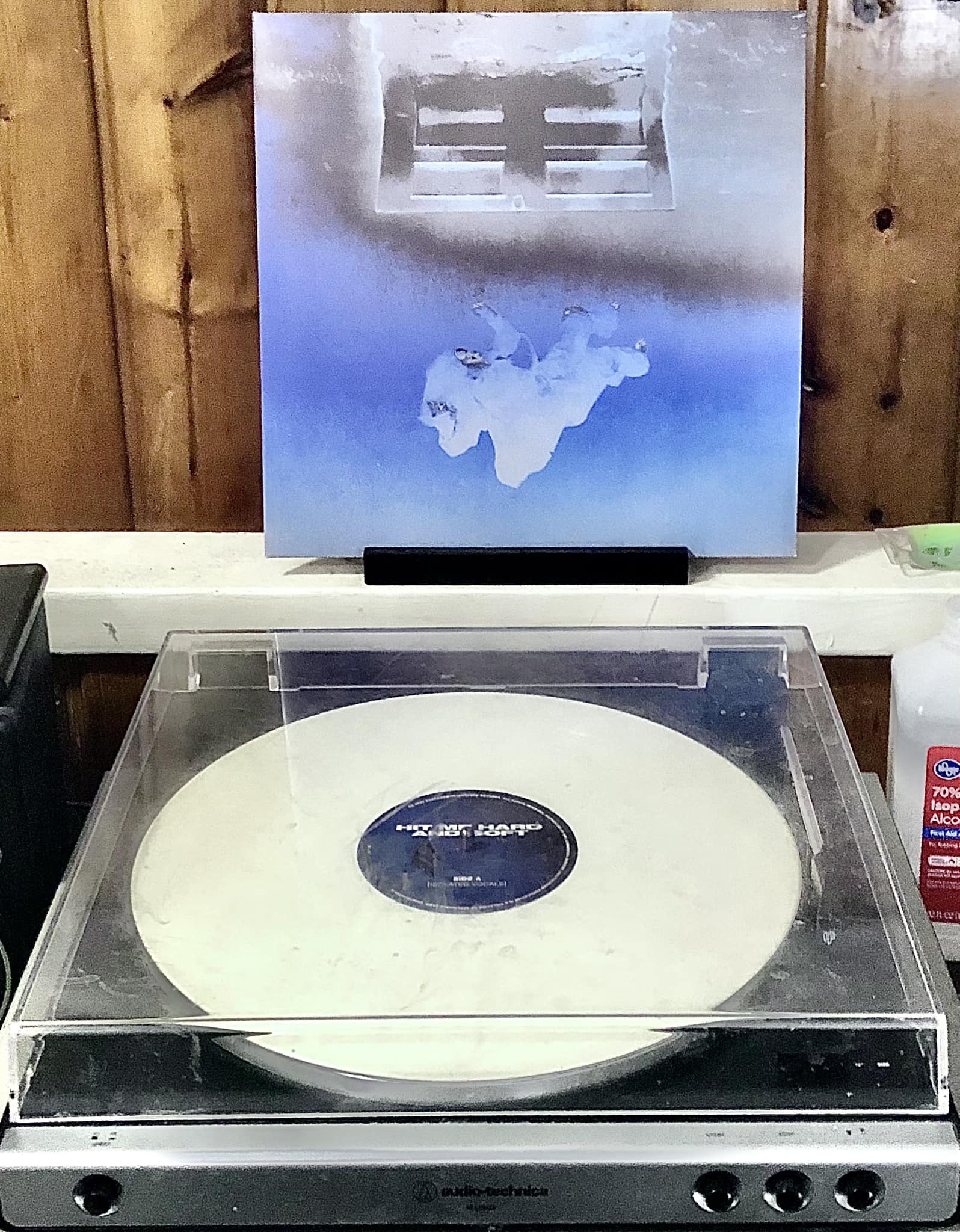 Shop the limited edition 7” vinyl of “ocean eyes” featuring a b 
