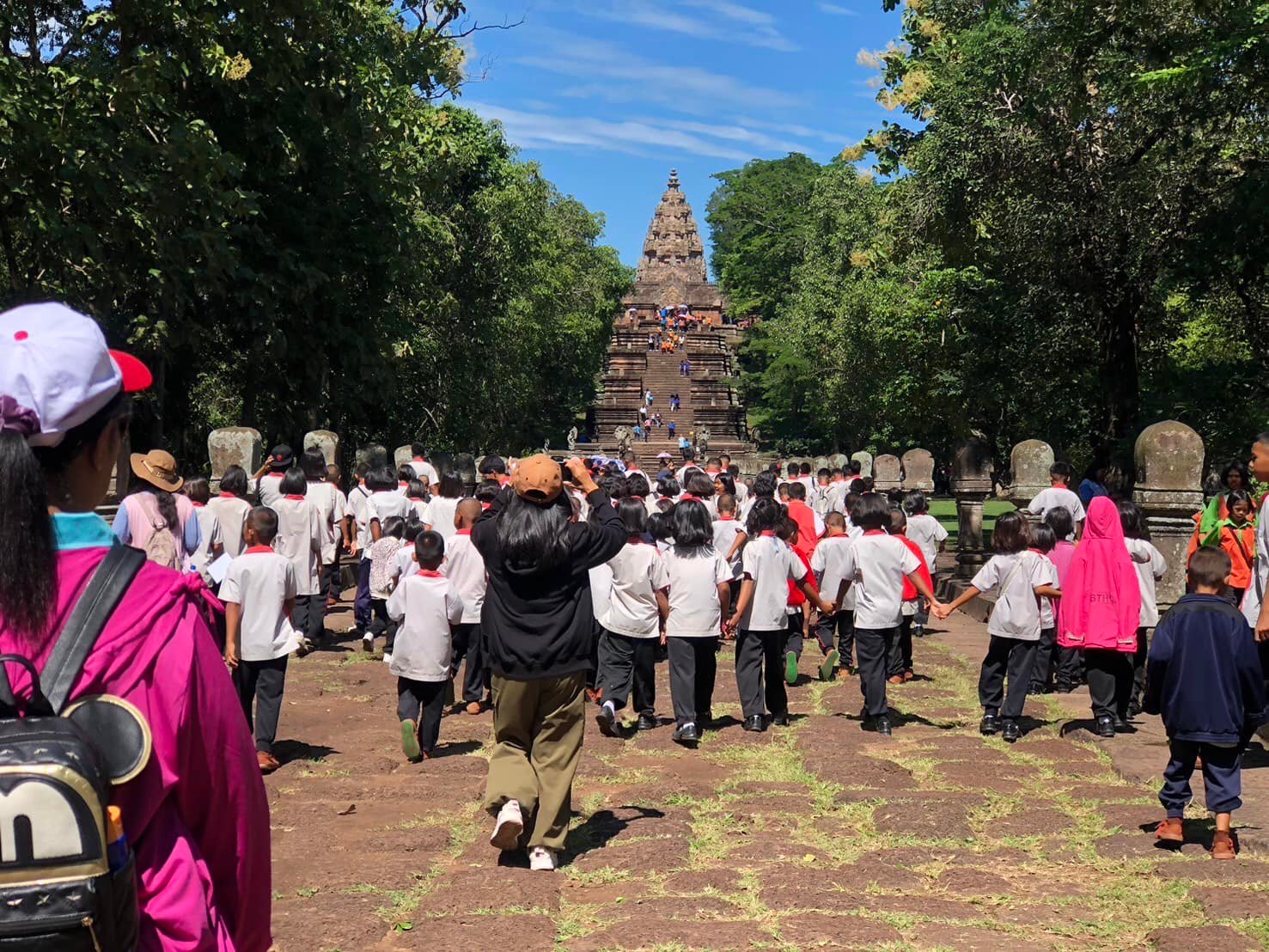 วันศุกร์ที่ 30 สิงหาคม 2567 บรรยากาศผู้เข้าเยี่ยมชมอุทยานประวัติศาสตร์ ...