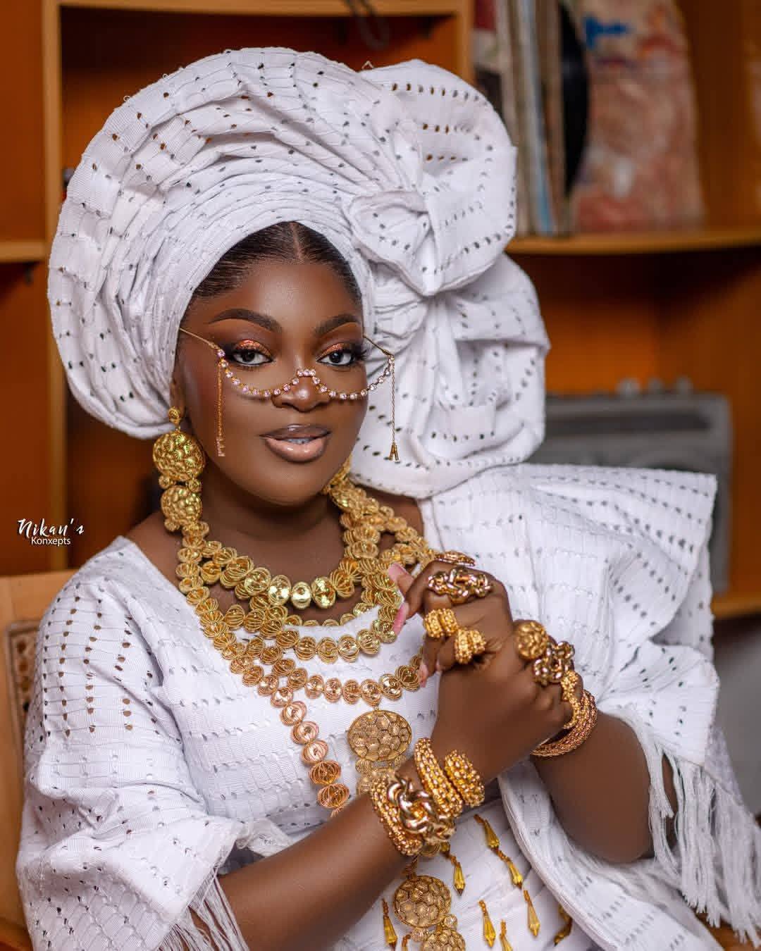 Beautiful African Dress Styles for you 💥 👉 Styles Naija Hub page