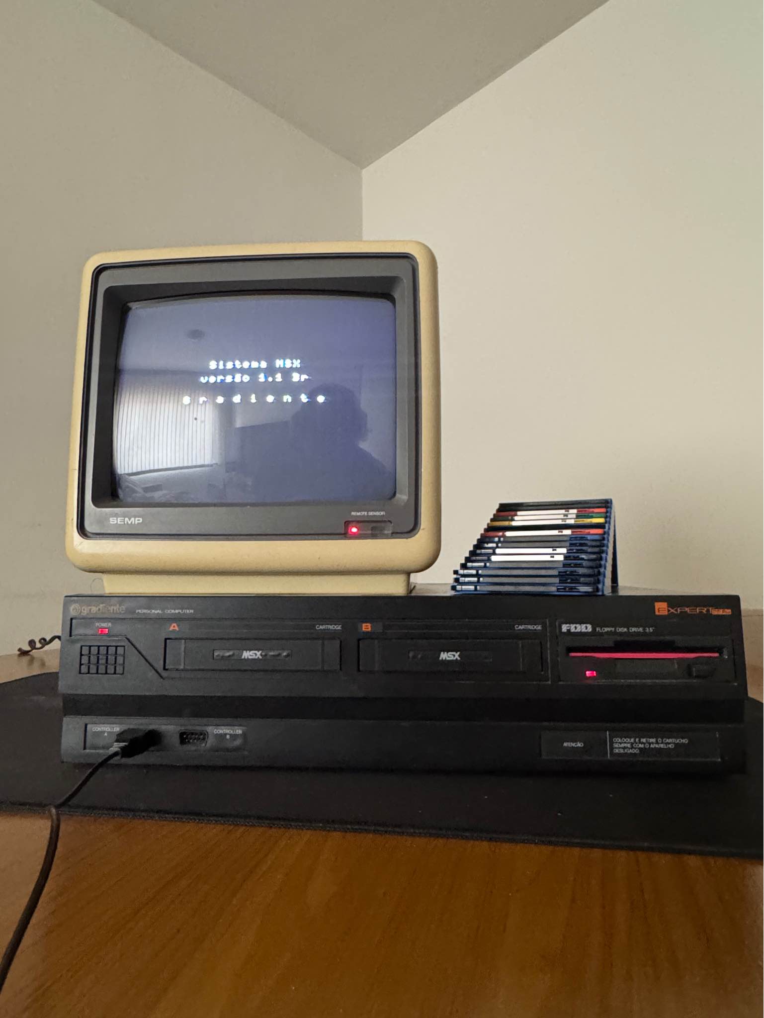 Computador retrô MSX gradiente (funcionando) - Desktop Computers ...