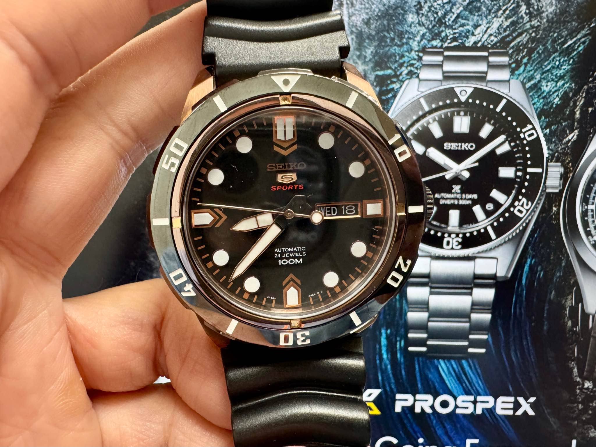 Seiko 5 Sports 4r36-04j0 Good condition Sapphire glass Automatic 
