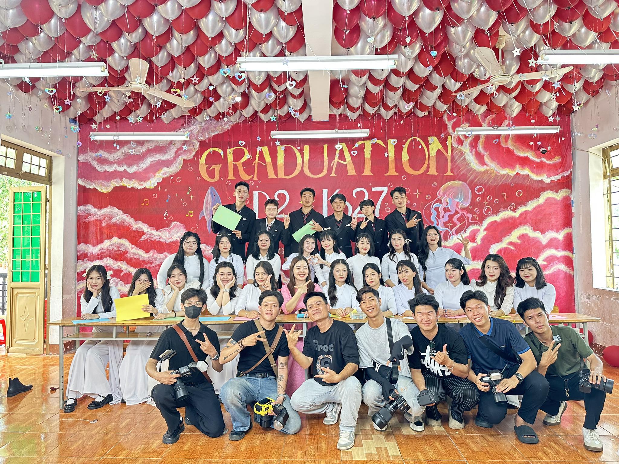 Trần - Tuần vừa rồi mỗi ngày đi gặp 1 lớp luôn 💓 Hôm nay thứ 7 12d2 ...