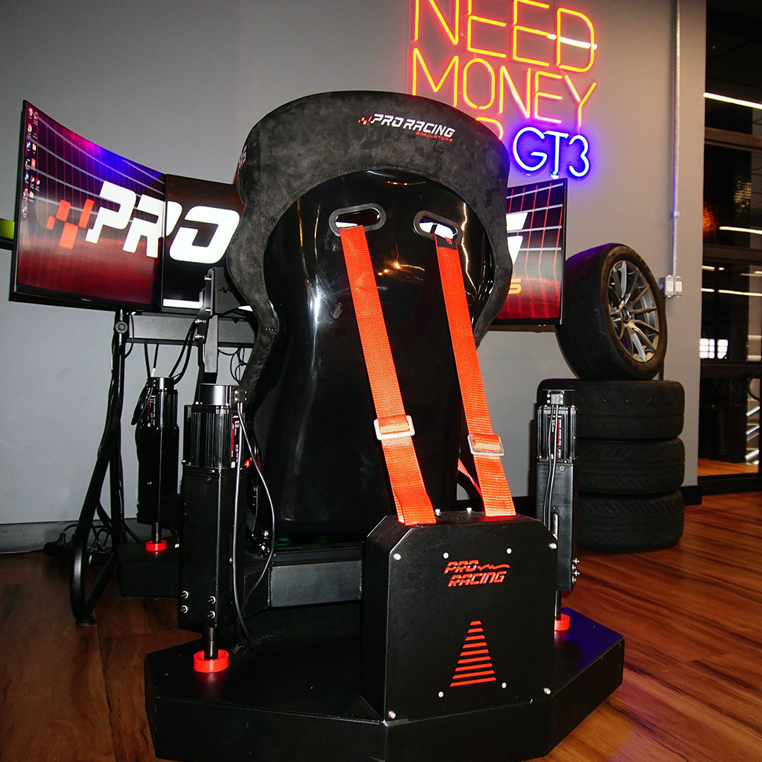 🏎 Venha experimentar de perto os... - Pro Racing Simuladores