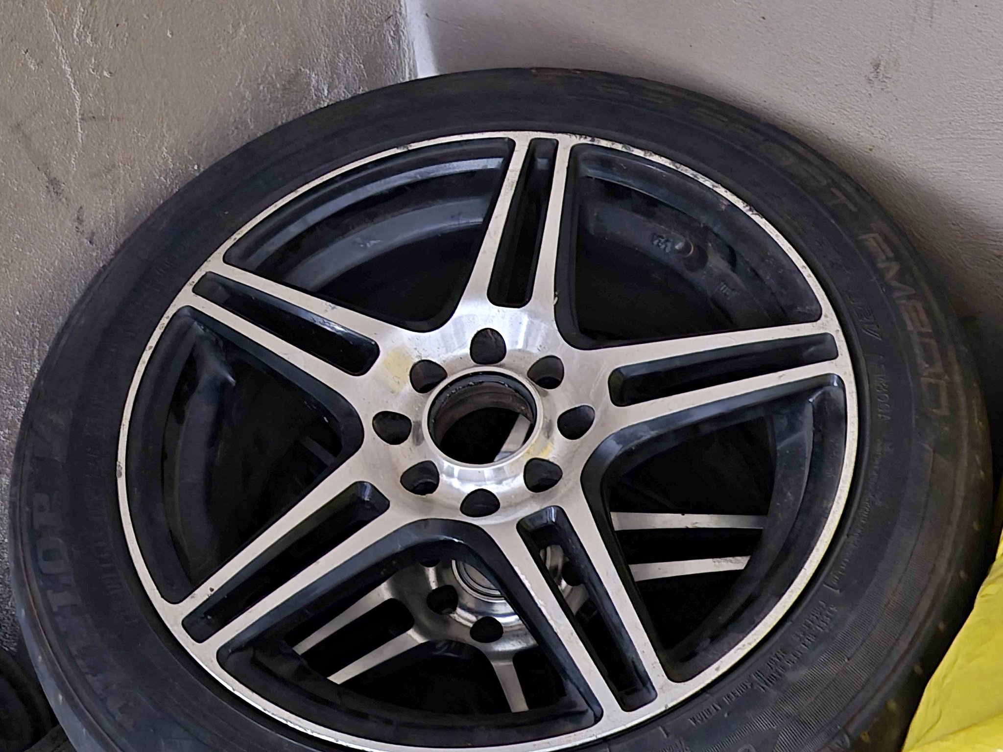 MAG RIMS 15' inch set 4 holes multi fit - Car Wheels, Tires & Parts ...