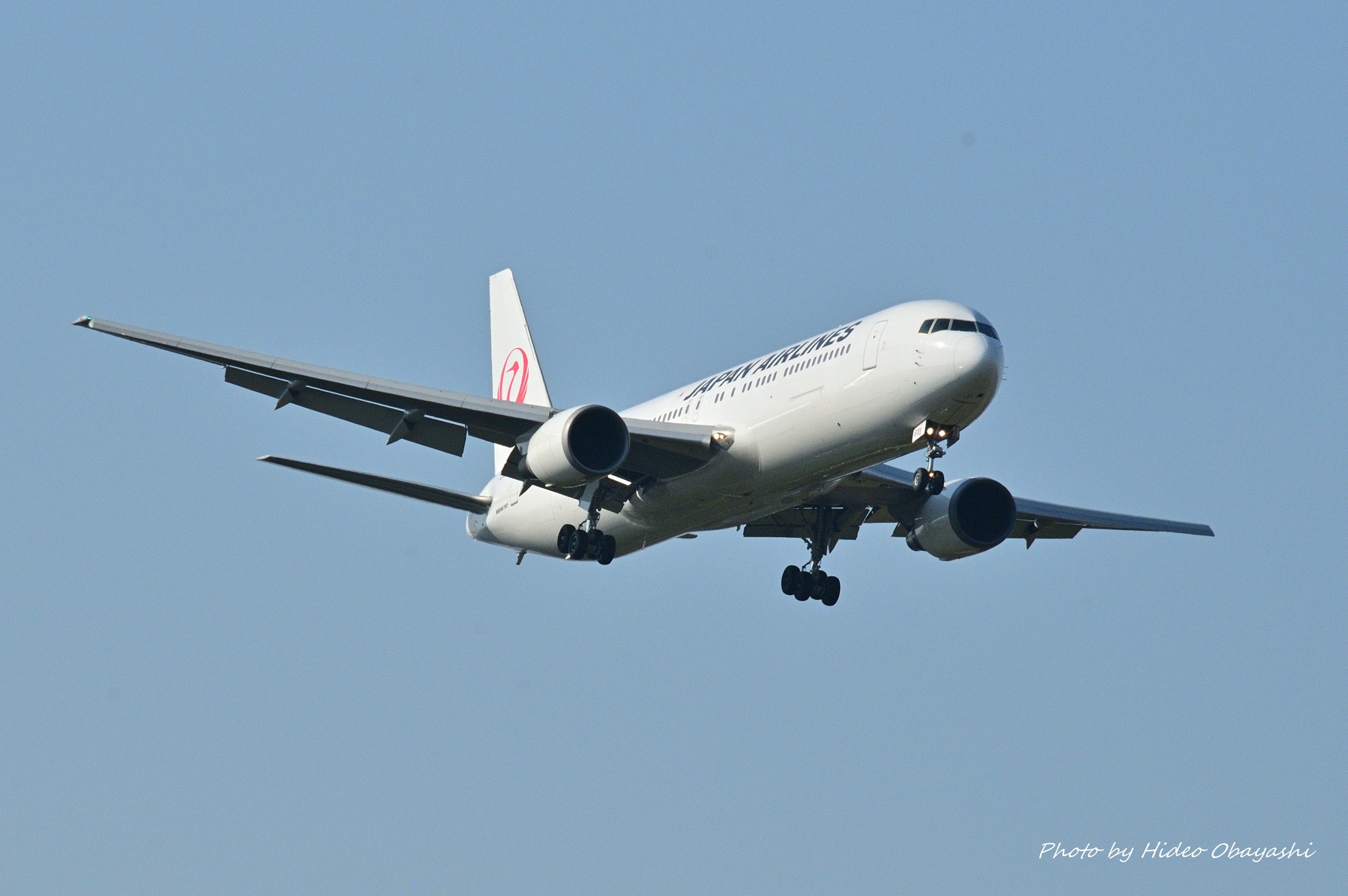 JA8233: Boeing 767-246 of Japan Airlines - JAL in 1990