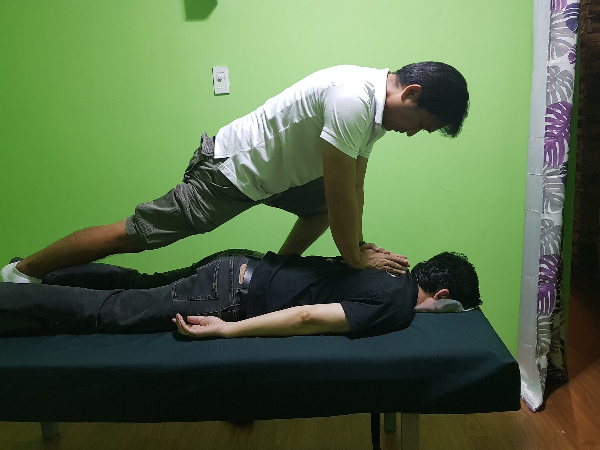 Bone Setting Therapy @... - Gary O. Trinidad - Bone Setter