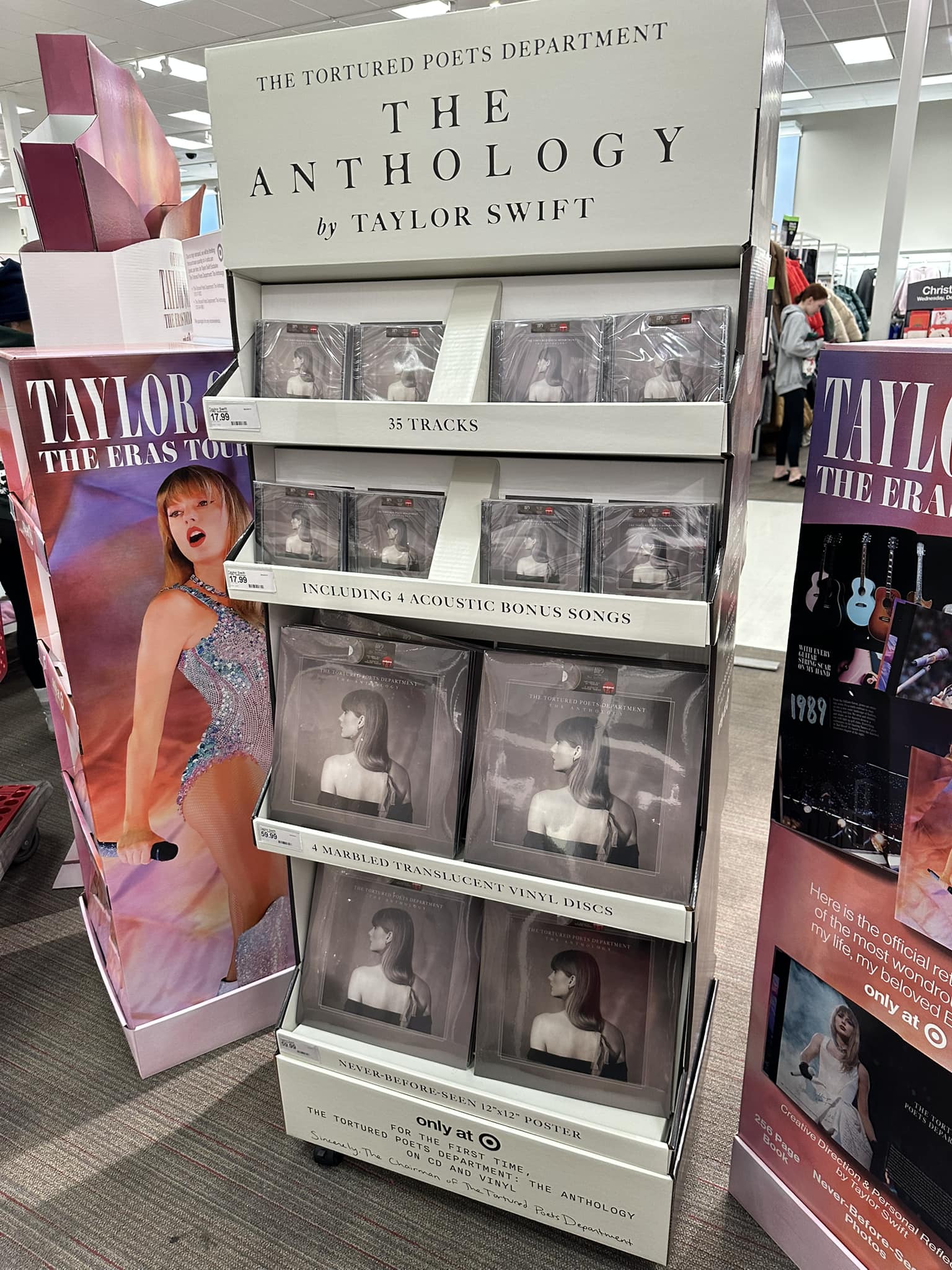 【新品、未開封】Taylor Swift target アメリカ限定　まとめ売り Taylor Swift merchandise stacks at Vacaville CA Target