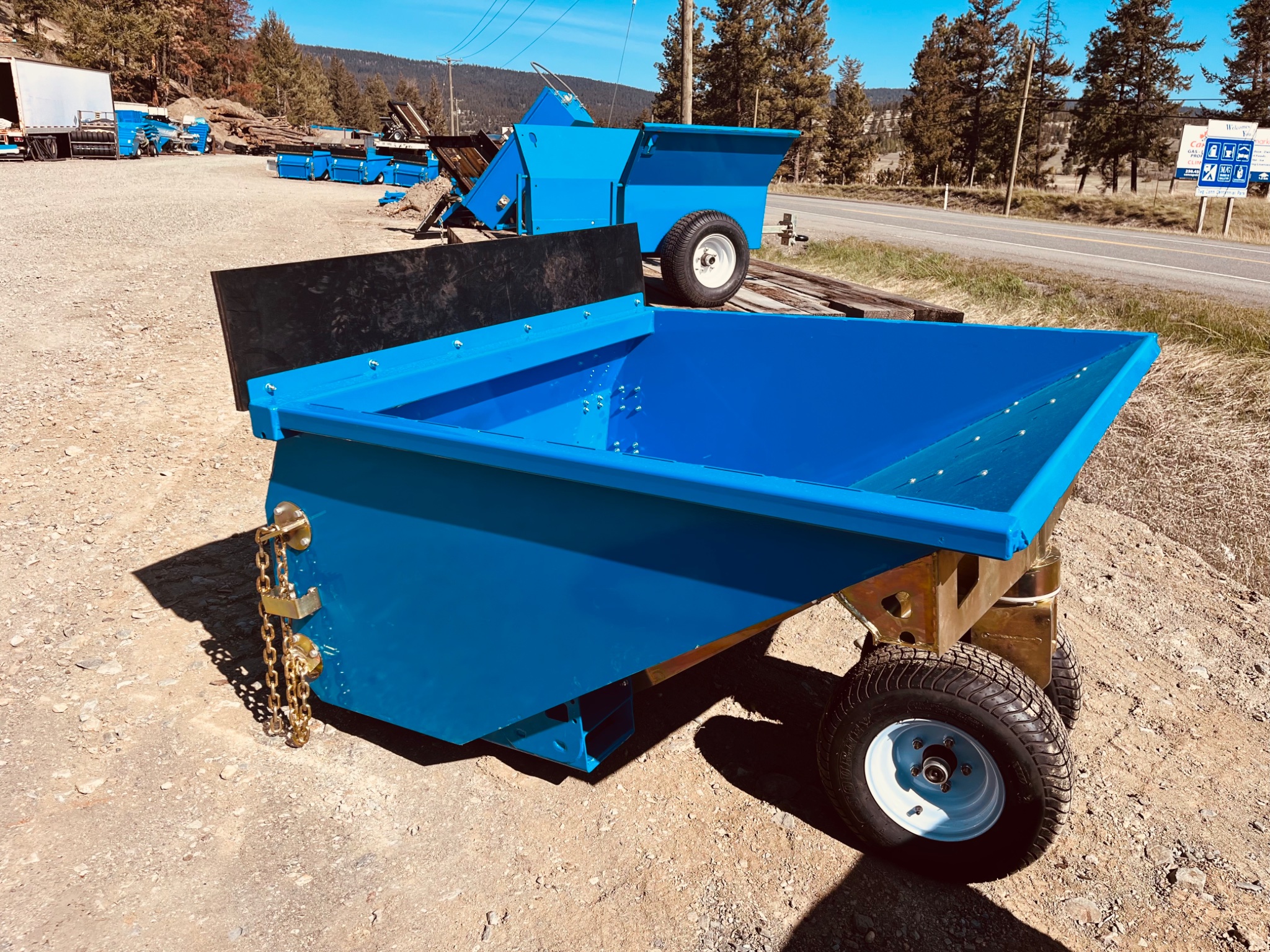 Skidsteer Mule Bin Rental ( 2.5 cubic yard capacity ) - Wheelbarrows ...