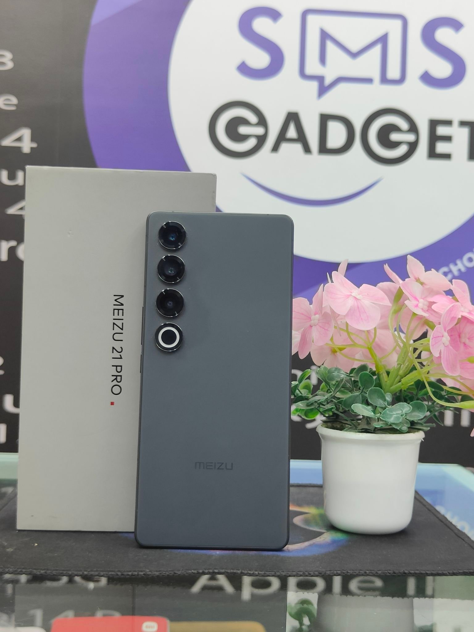 MEIZU 21 PRO [12GB & 256GB]----64,999/- REVIEW UNIT