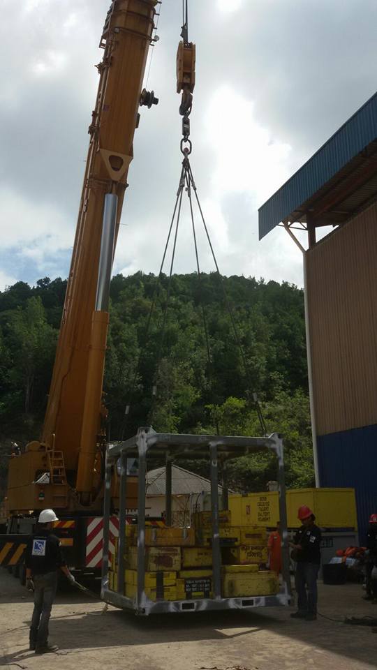 Prototype proof load test on container 8'x8' according DNV 2.7-1 Client ...