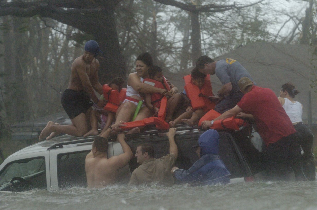 Katrina - Katrina - Katrina Rescue - As Hurricane Katrina rages, Bay St ...
