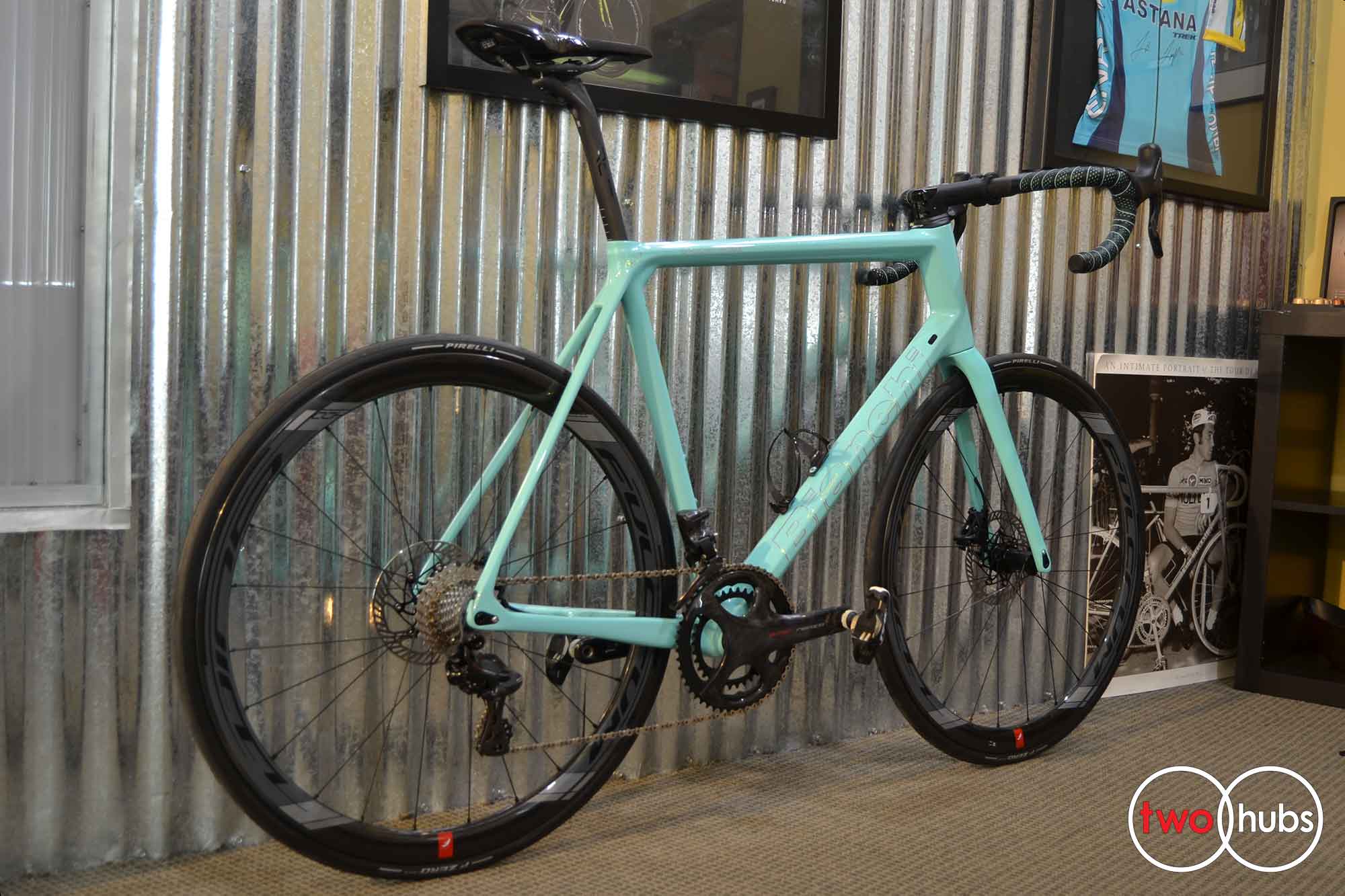 Bianchi Specialissima CV Disc Campagnolo Super Record EPS Fulcrum 